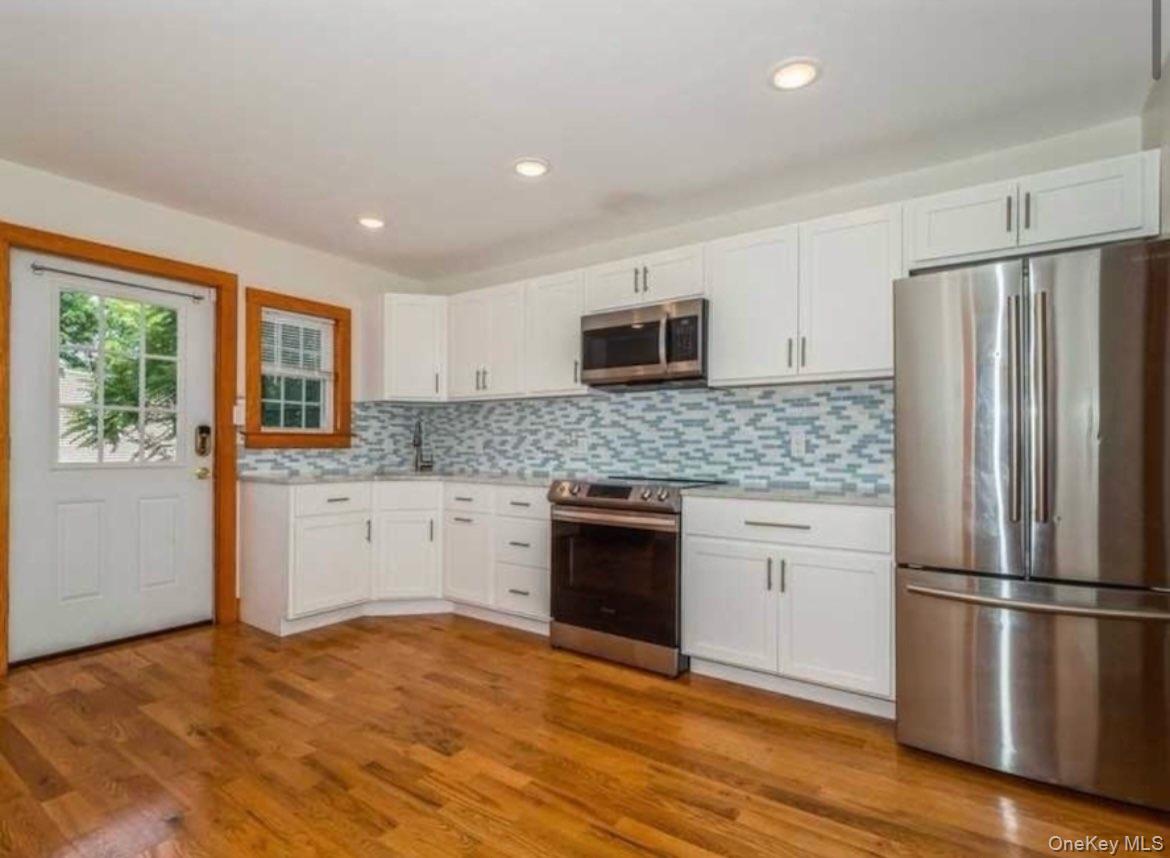 #9 photo, 98 Albany Street, Poughkeepsie , NY 12601