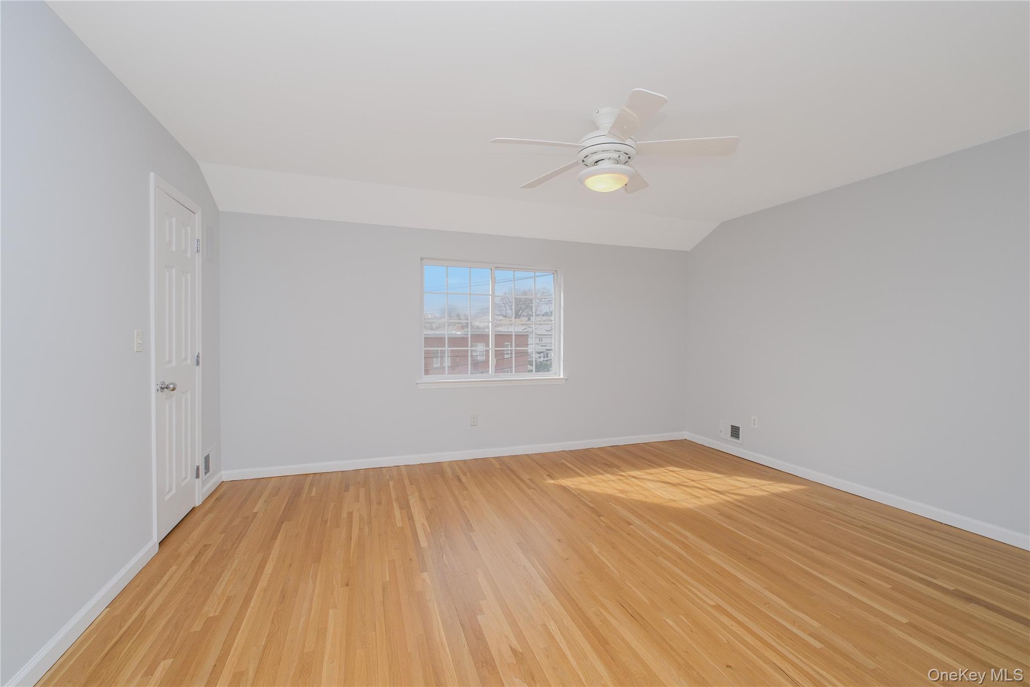 #16 photo, 14 Ragazzi Ln, スタテンアイランド Staten Island , NY 10305