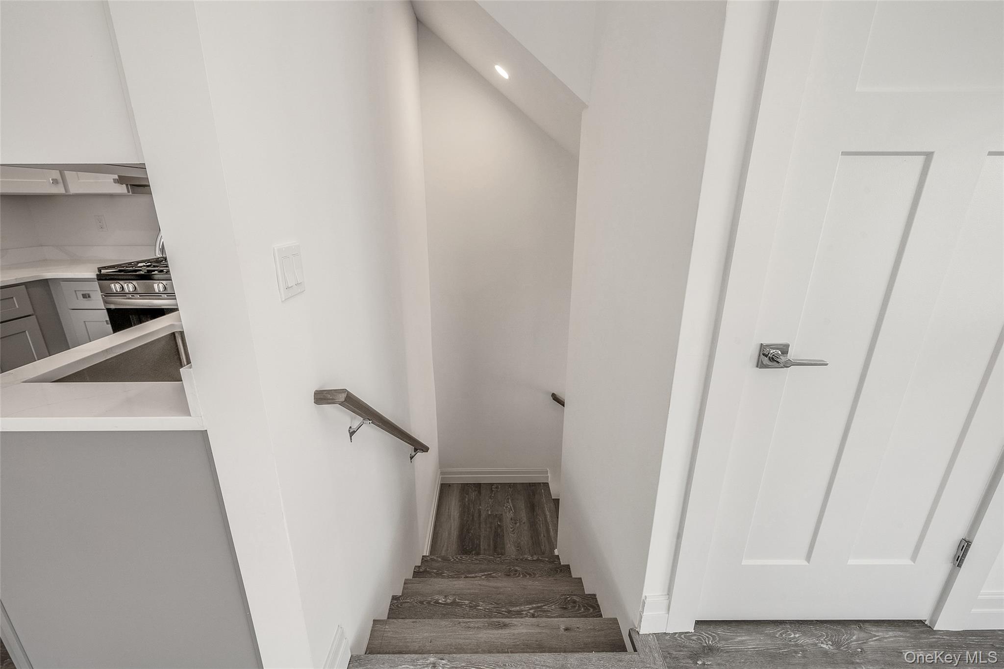 #12 photo, 102 Dover Street, サフォーク郡 Central Islip , NY 11722