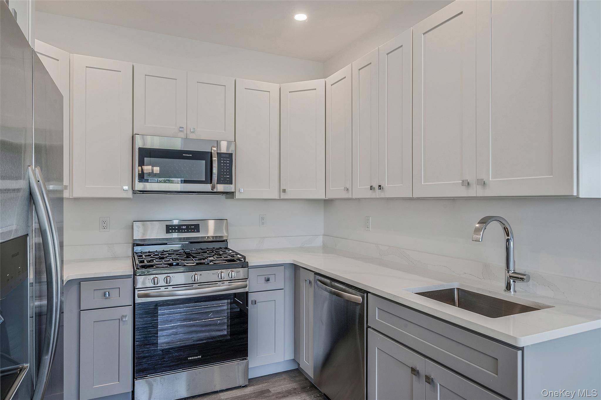 #13 photo, 101 Dover Street, サフォーク郡 Central Islip , NY 11722