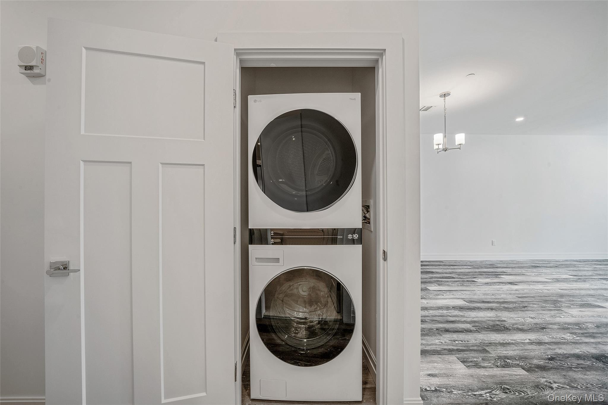 #16 photo, 103 Dover Street, サフォーク郡 Central Islip , NY 11722