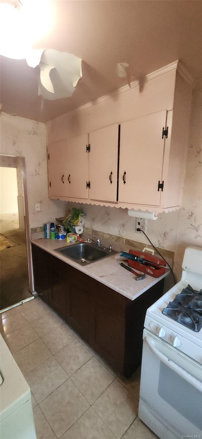 #5 photo, 90-08 32 Avenue, East Elmhurst , NY 11369