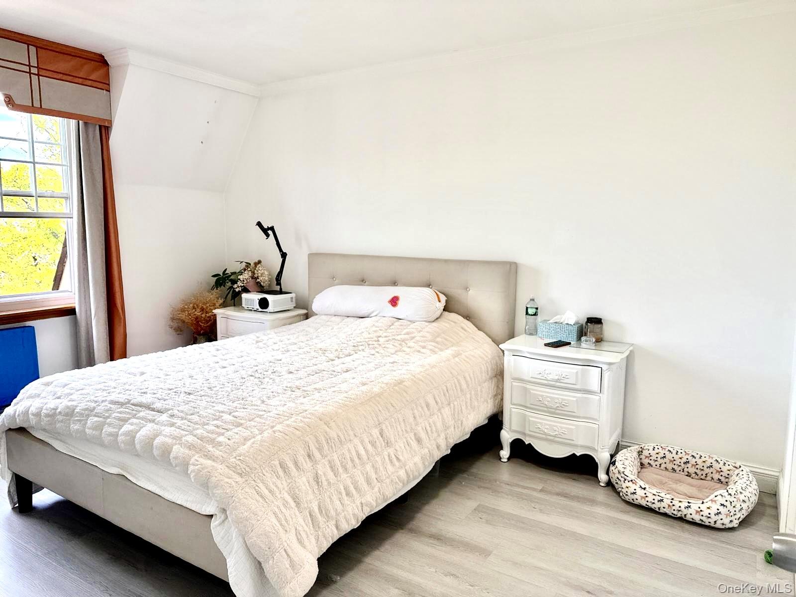 #11 photo, 20607 Emily Road, Bayside , NY 11360