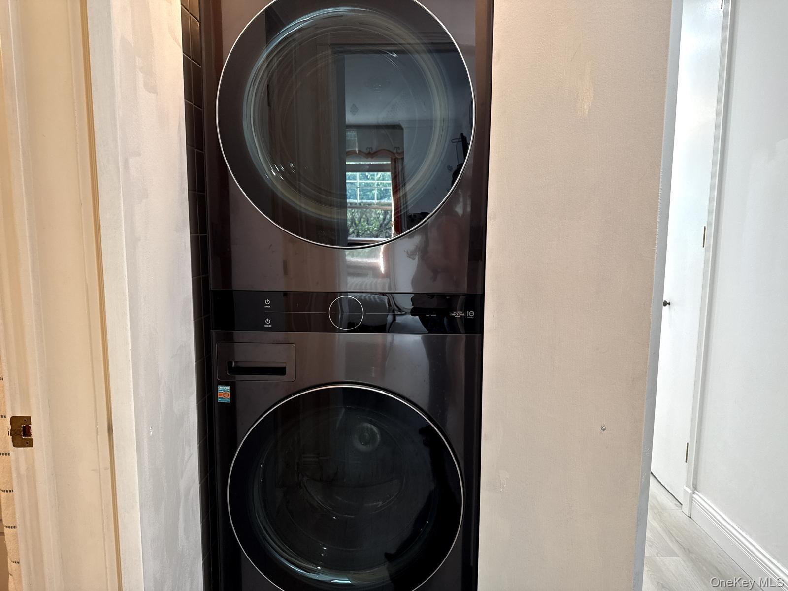 #15 photo, 20607 Emily Road, Bayside , NY 11360