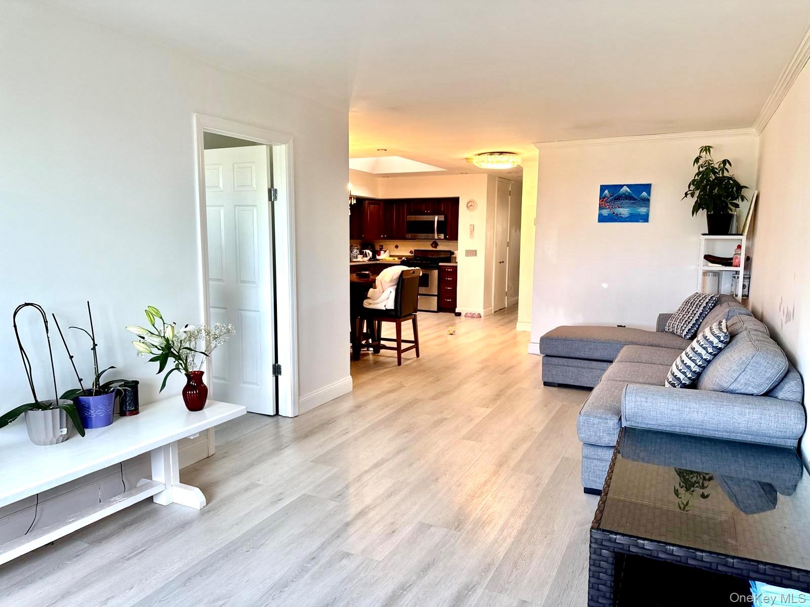 #9 photo, 20607 Emily Road, Bayside , NY 11360