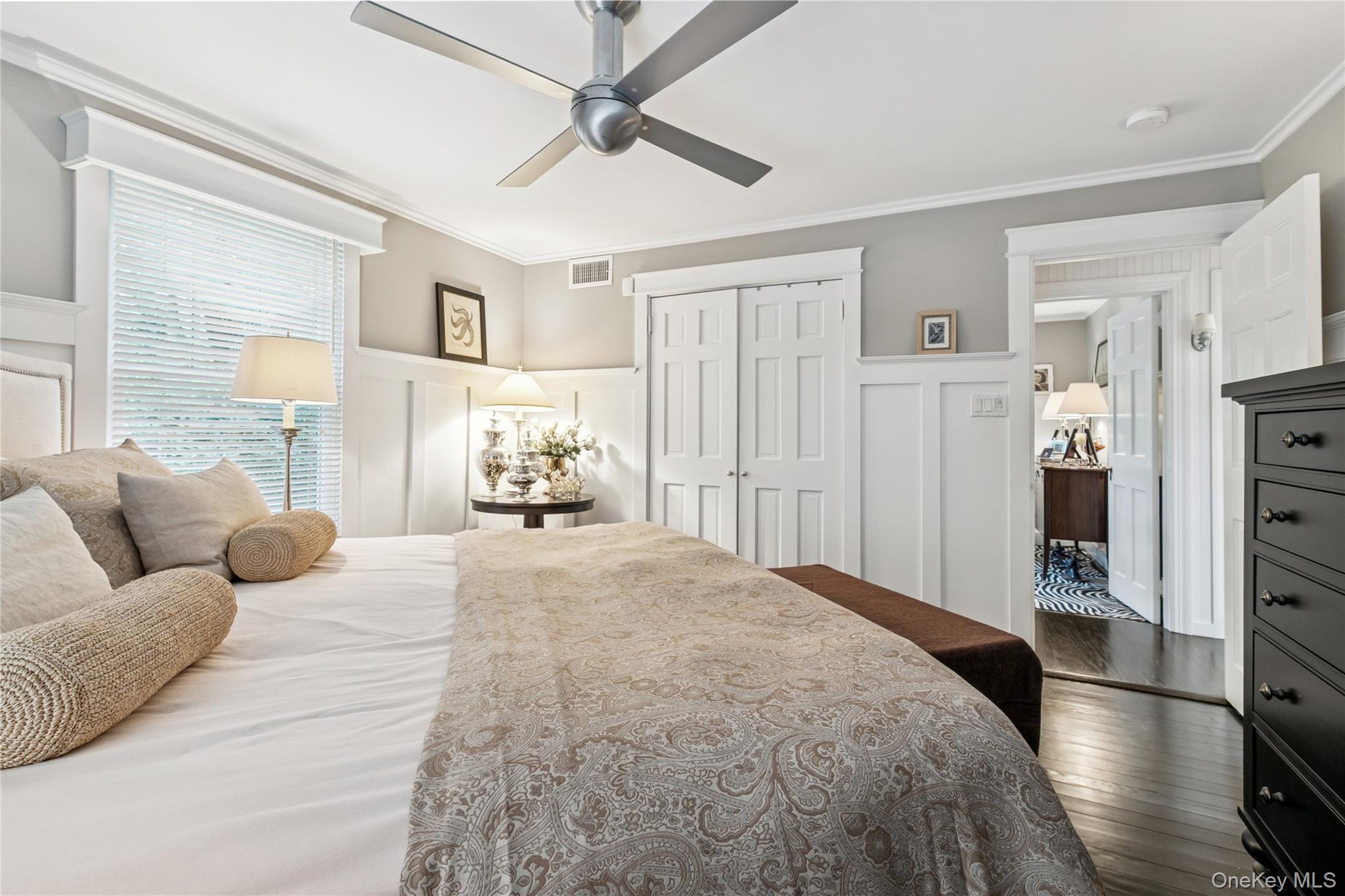 #20 photo, 38 W Meadow Road, सफ़ोक काउंटी Setauket , NY 11733