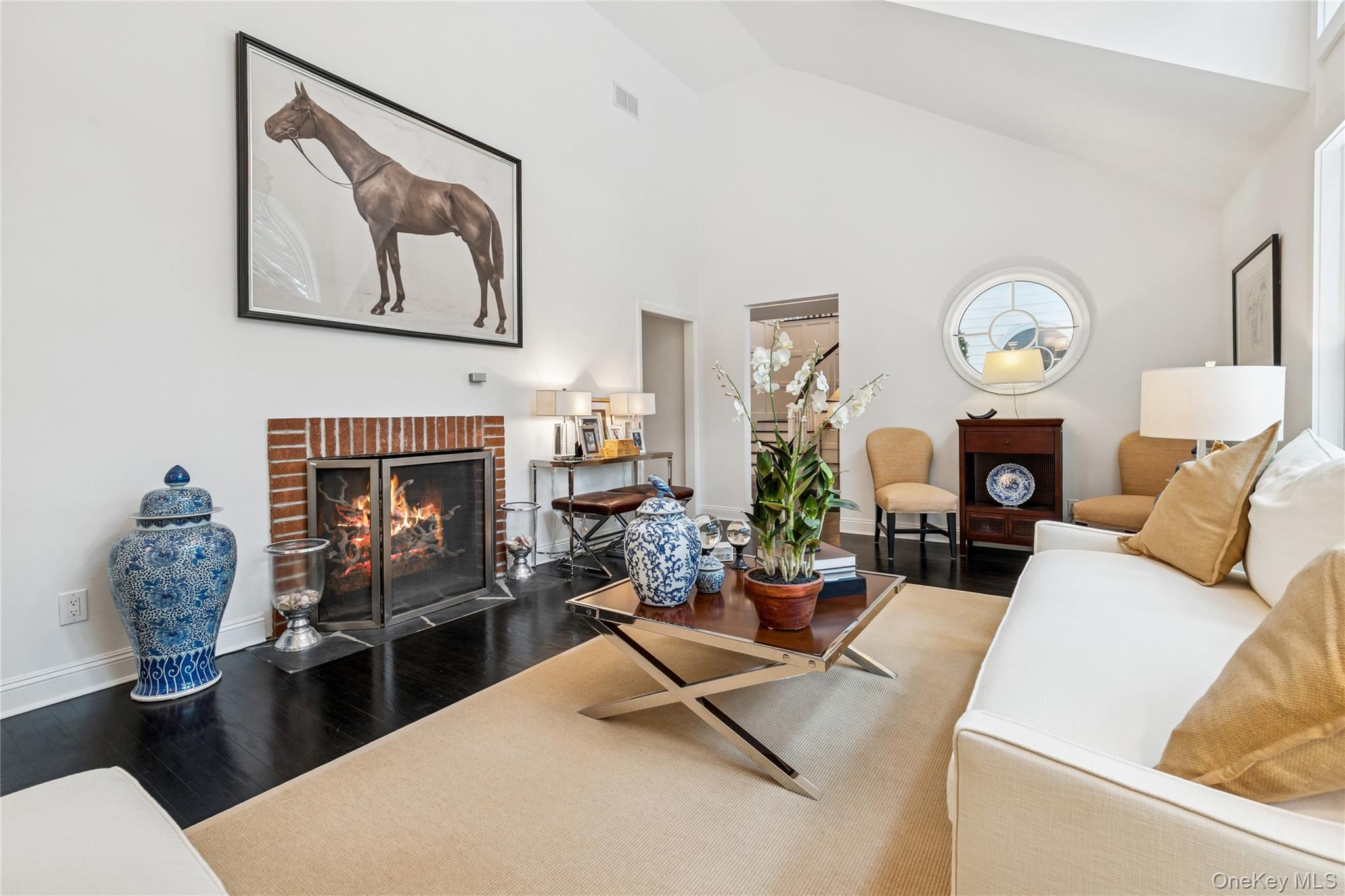 #9 photo, 38 W Meadow Road, सफ़ोक काउंटी Setauket , NY 11733