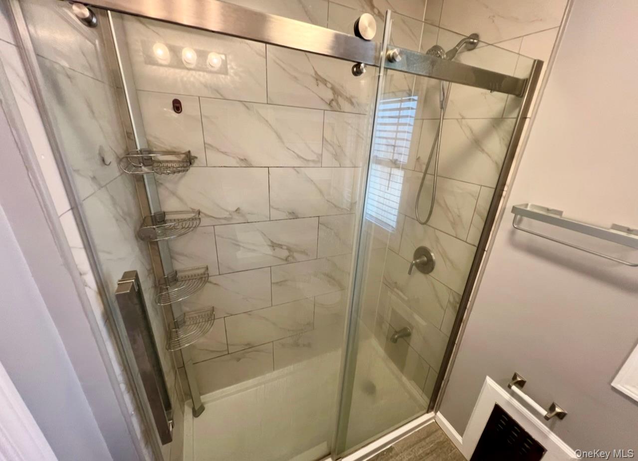 #10 photo, 5 Lawrence Avenue, Lynbrook , NY 11563