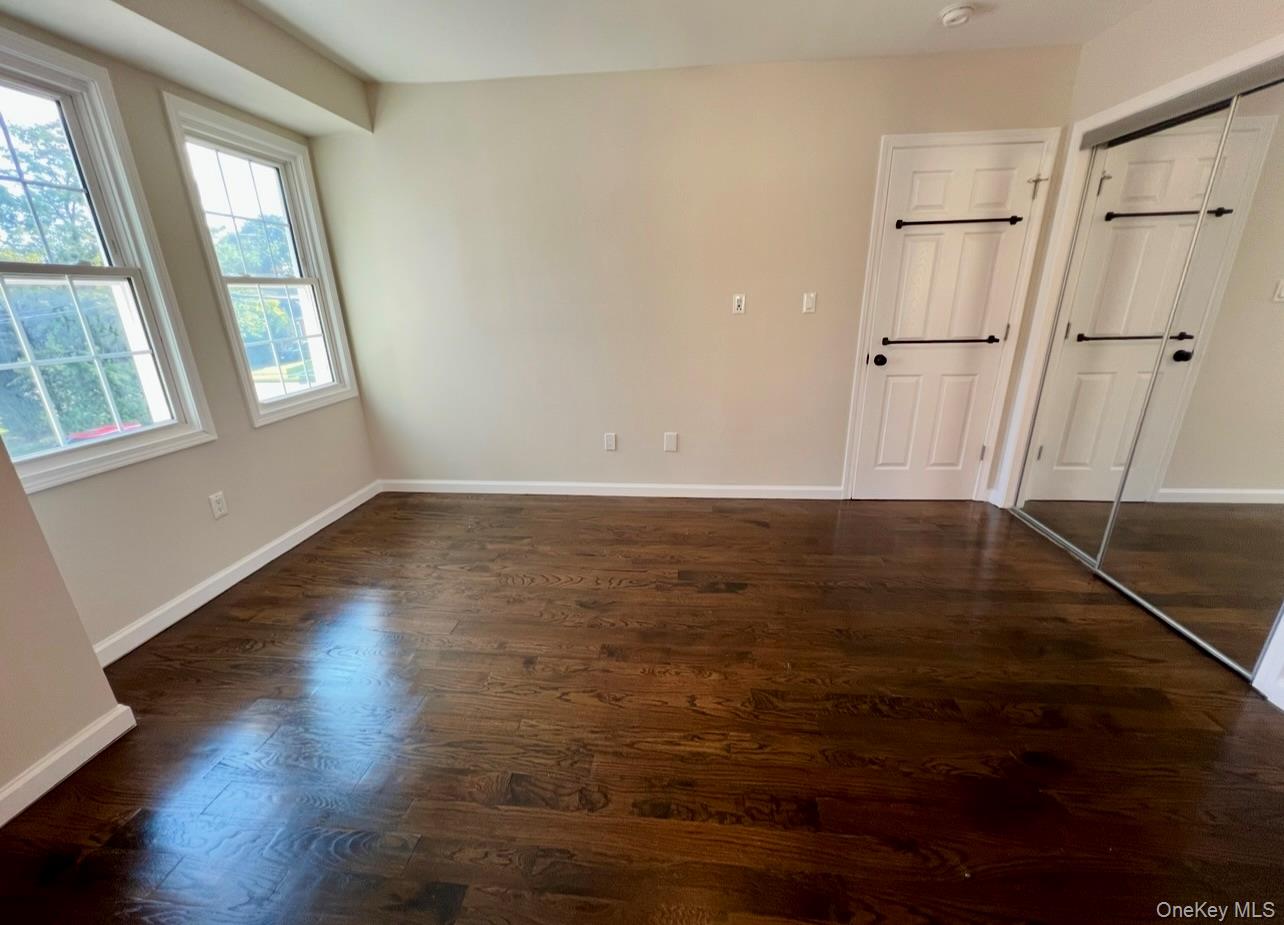 #12 photo, 5 Lawrence Avenue, Lynbrook , NY 11563