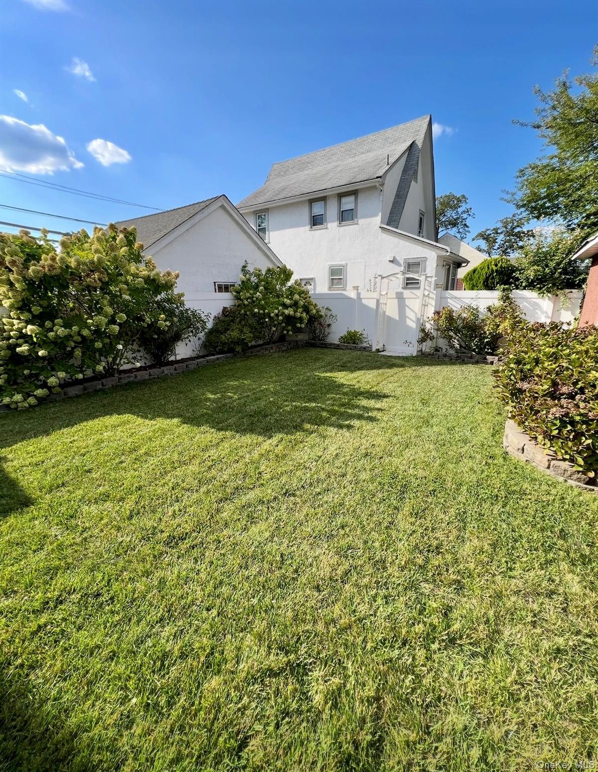 #18 photo, 5 Lawrence Avenue, Lynbrook , NY 11563