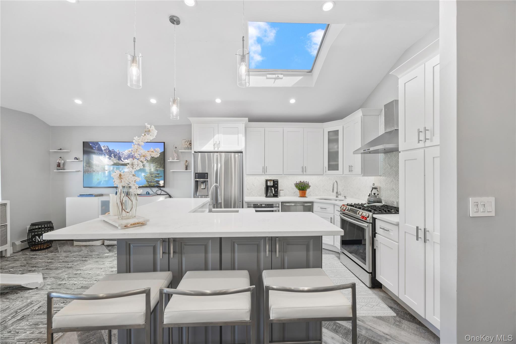 #1 photo, 150-19 95th Street, Ozone Park , NY 11417