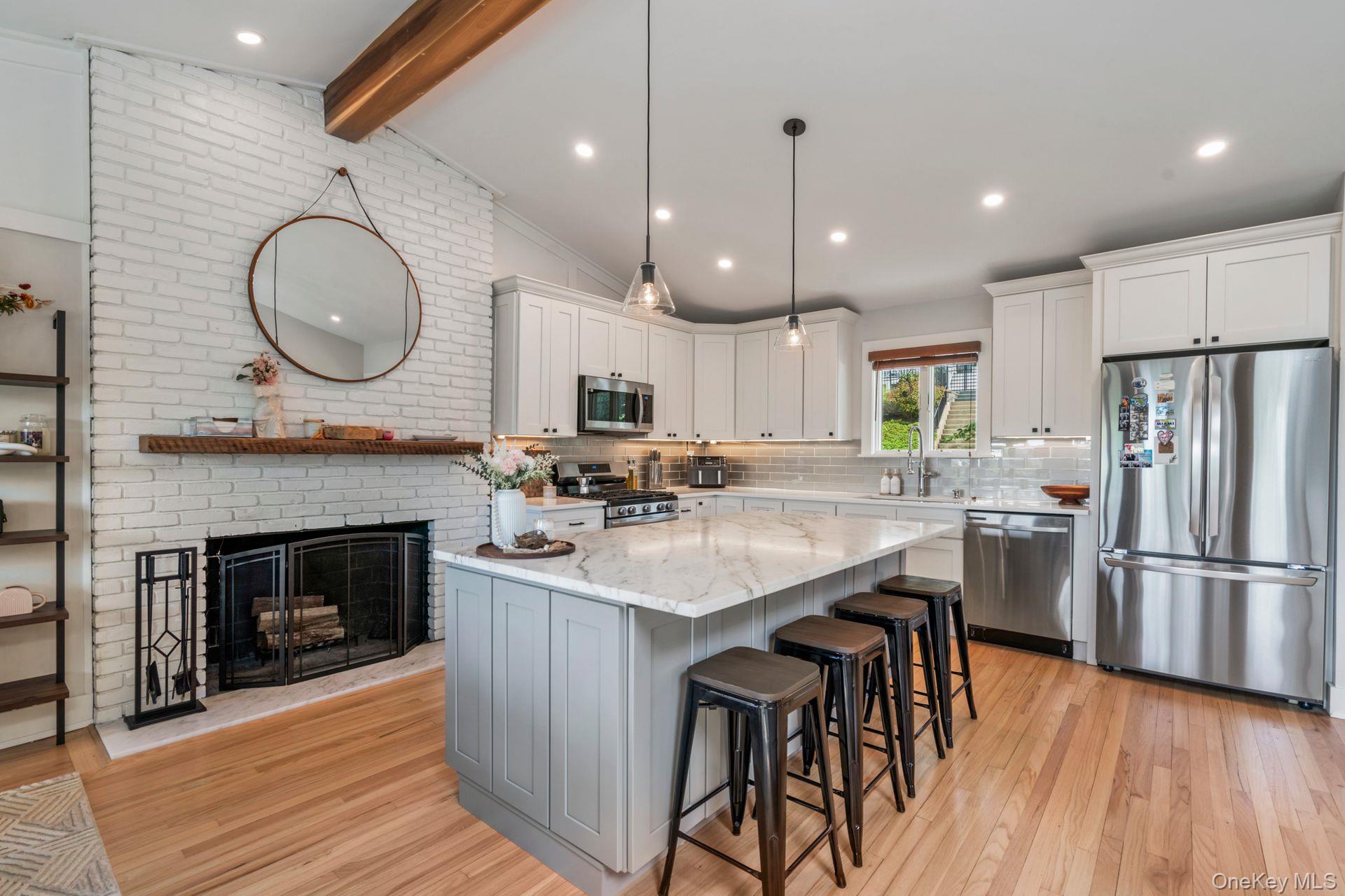 #13 photo, 175 Fox Lane, Northport , NY 11768