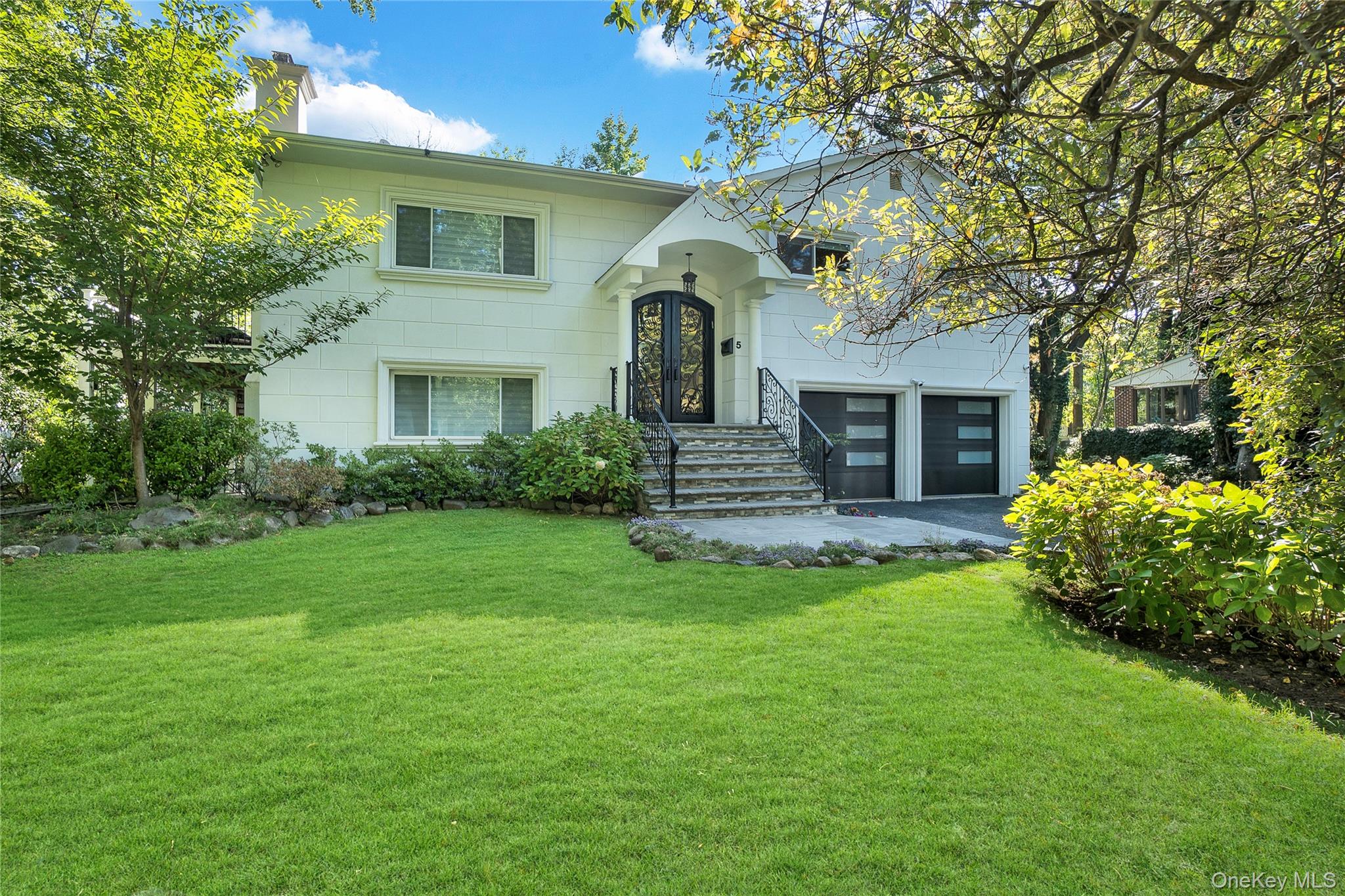 #2 photo, 5 Chadwick Road, Great Neck , NY 11023