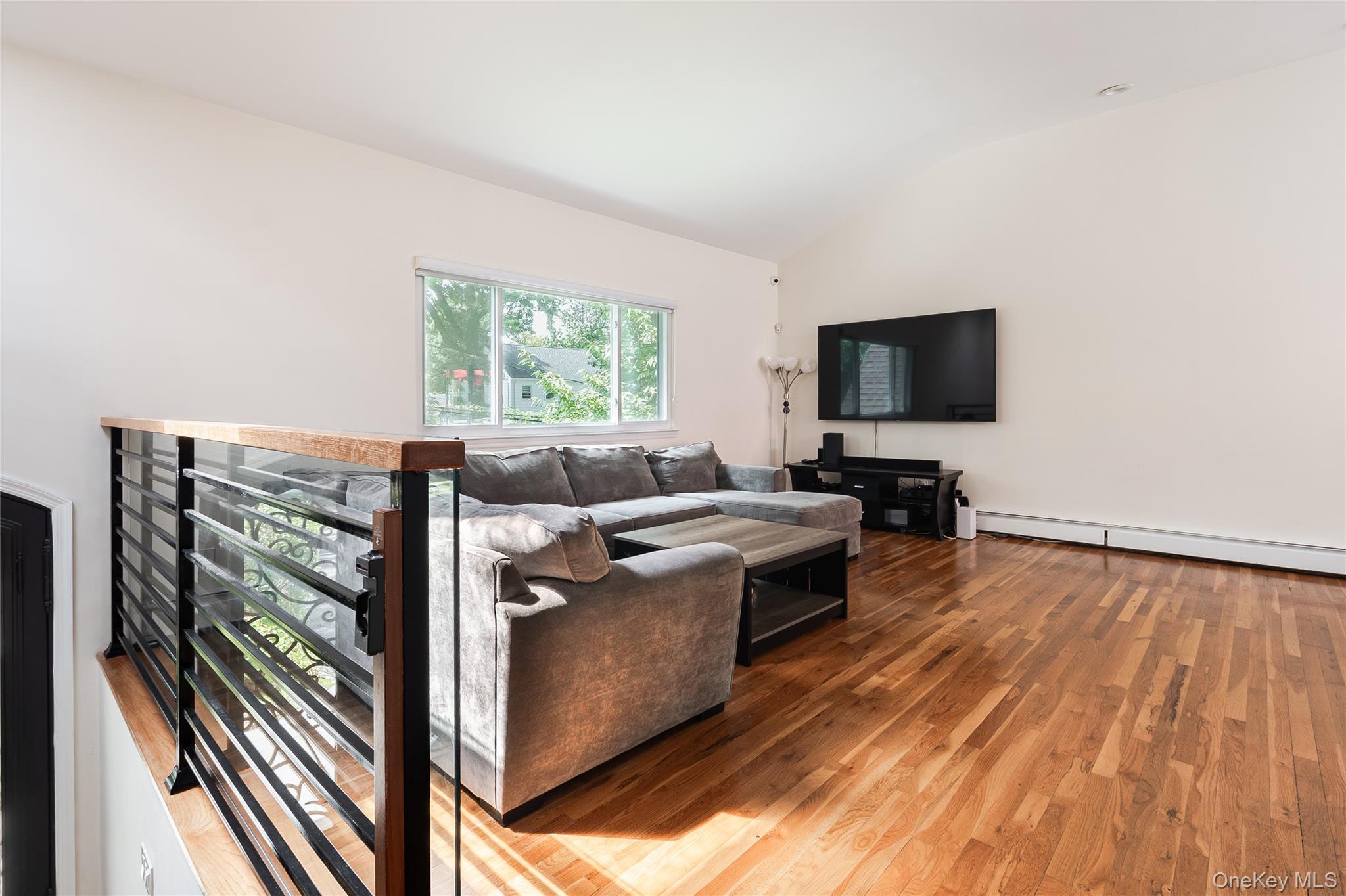 #5 photo, 5 Chadwick Road, Great Neck , NY 11023