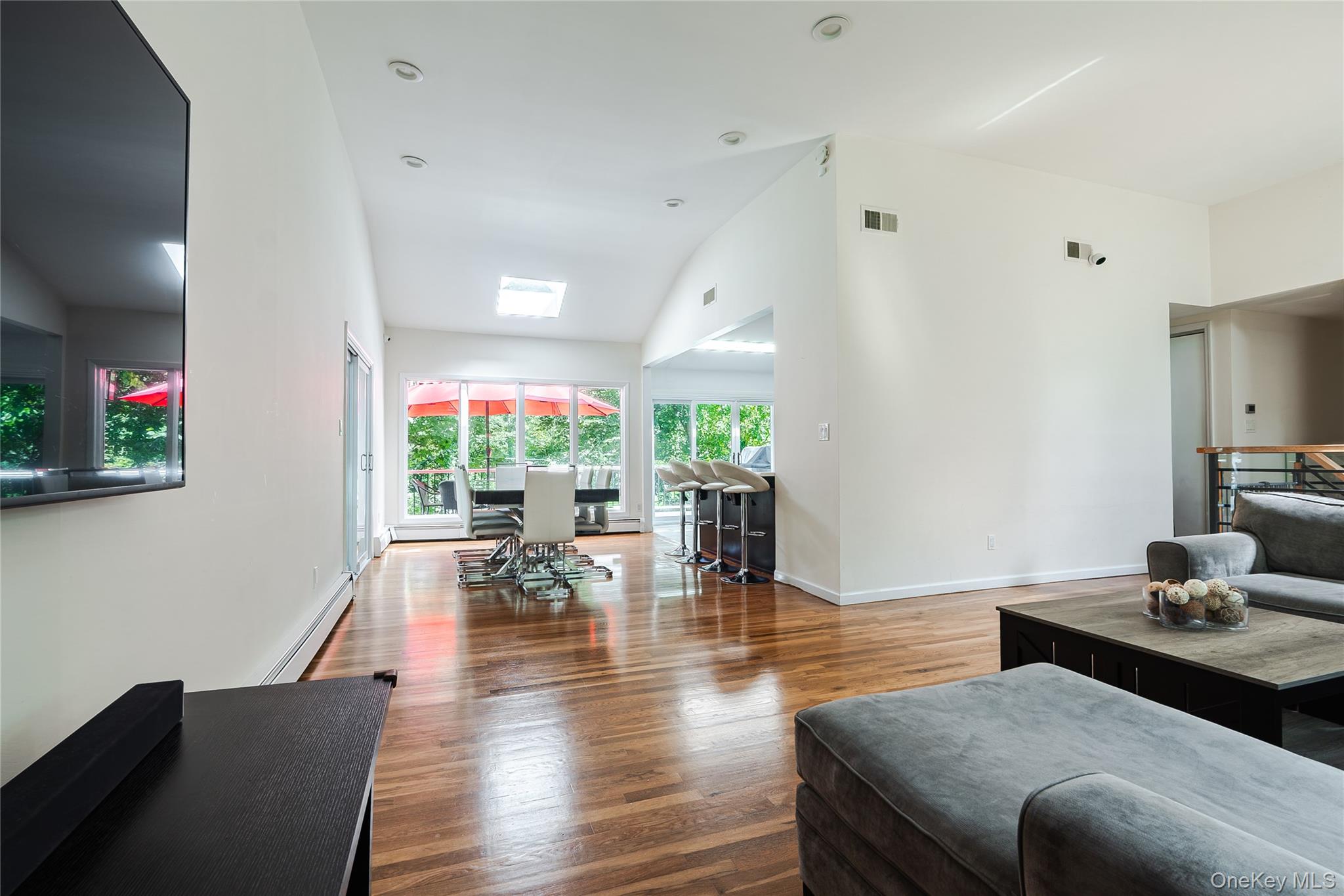 #8 photo, 5 Chadwick Road, Great Neck , NY 11023