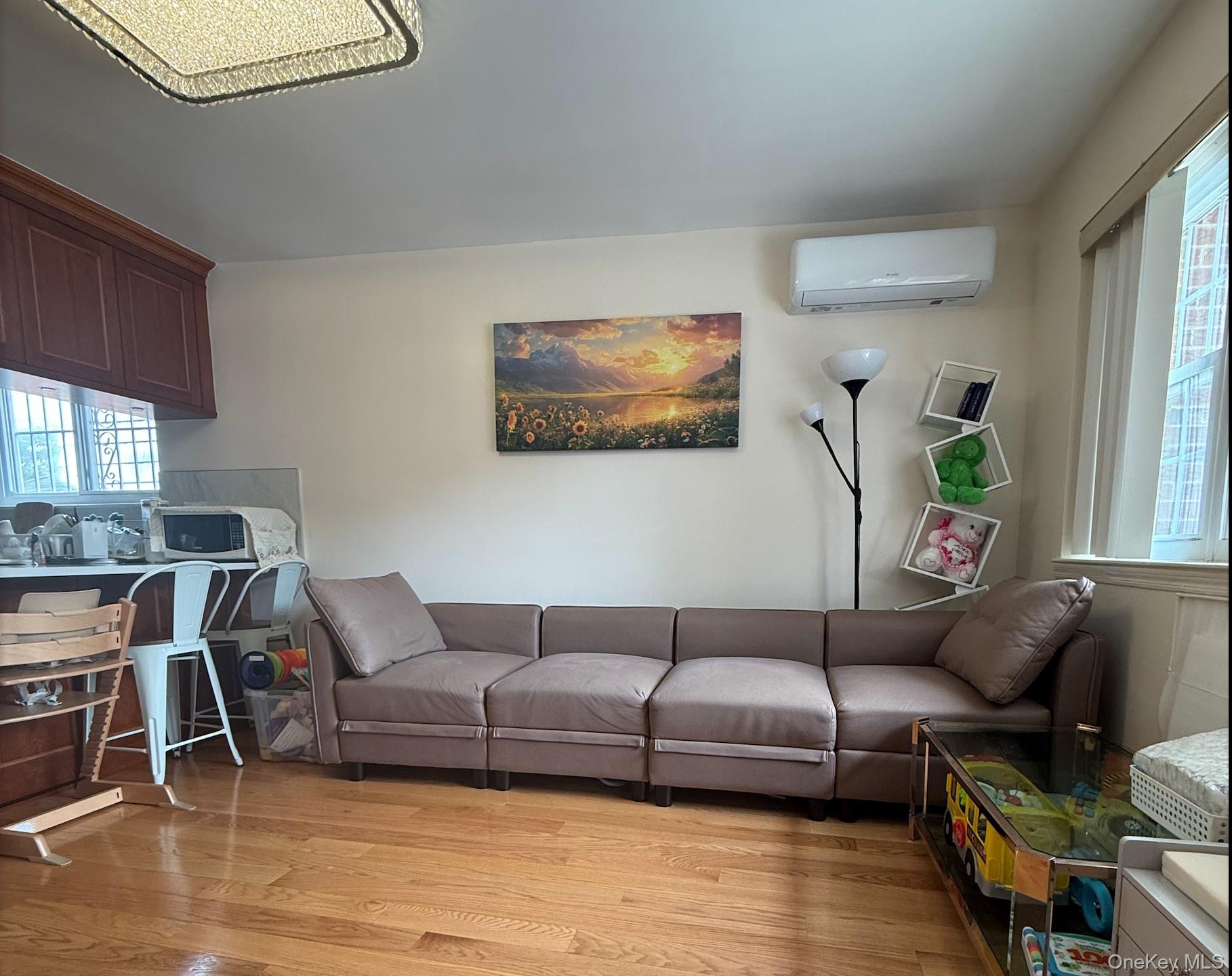 #7 photo, 43-24 163rd Street, Flushing , NY 11358