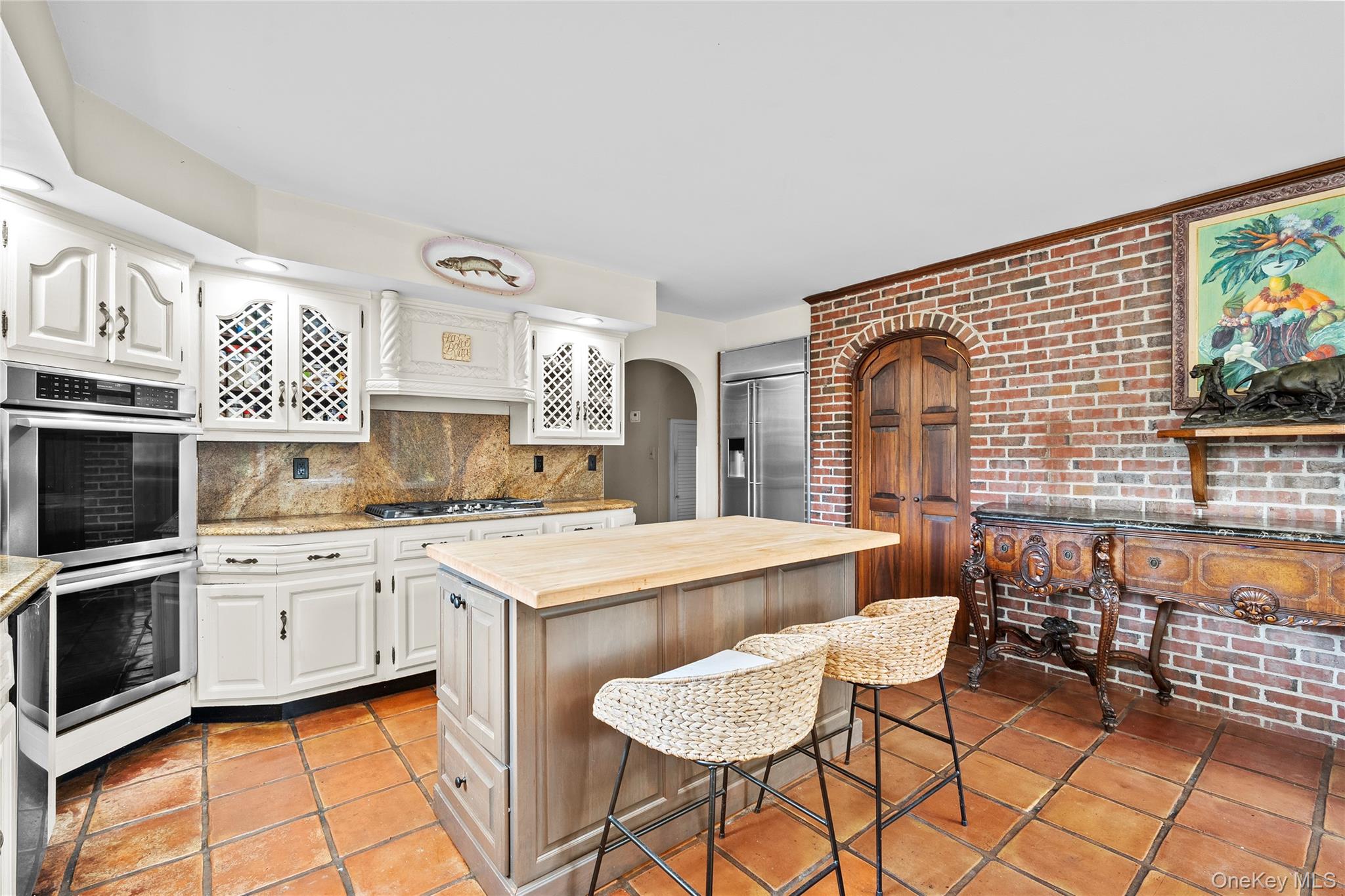 #10 photo, 4 Saltmeadow Court, Bayport , NY 11705