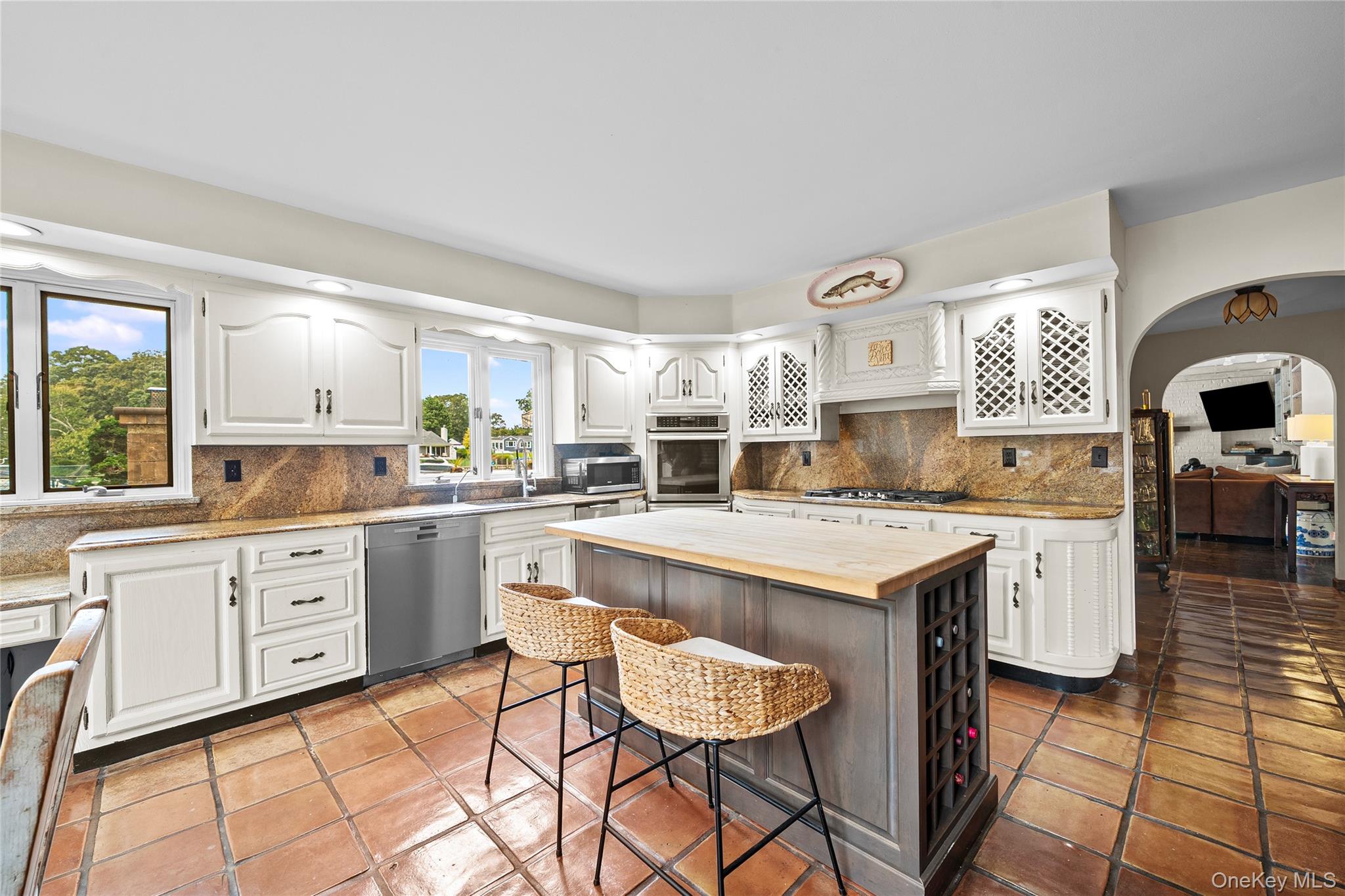 #11 photo, 4 Saltmeadow Court, Bayport , NY 11705