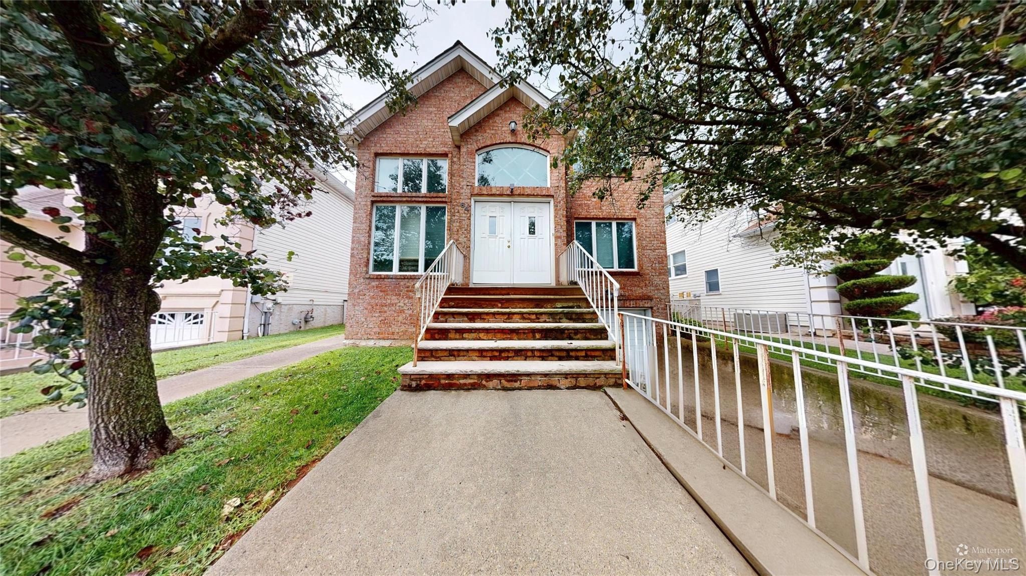 #1 photo, 64 Greenway Drive, جزيرة ستاتن Staten Island , NY 10301