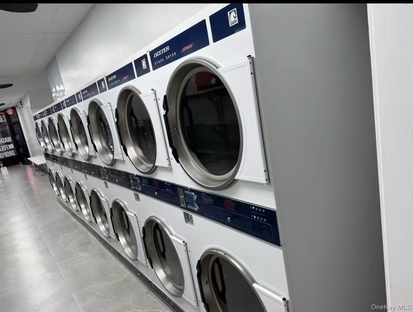 #3 photo, 14244 Roosevelt Avenue, クイーンズ区 Flushing , NY 11354