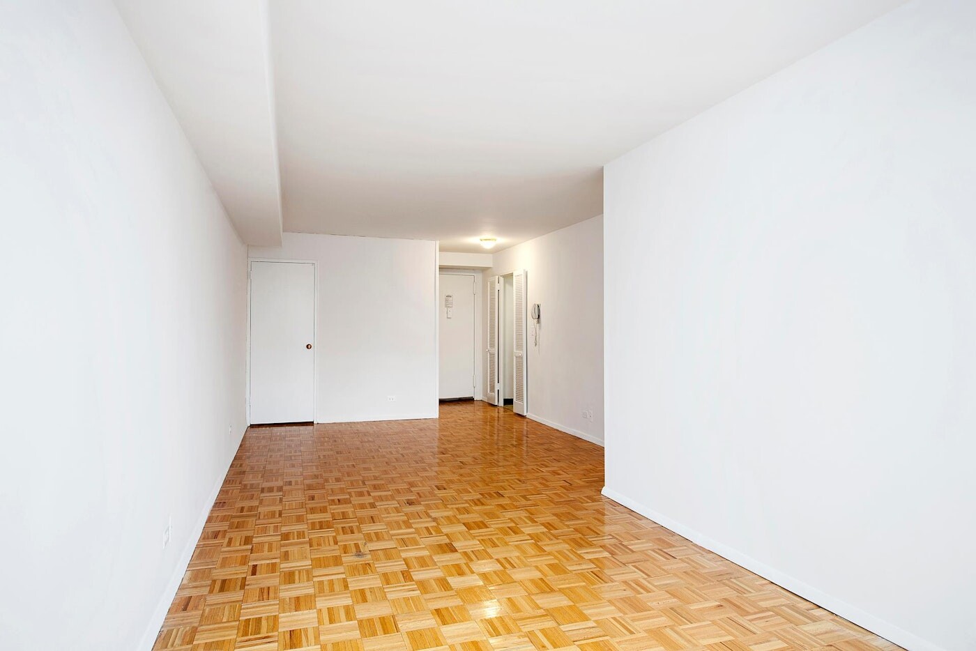 #4 photo, 155 W 68TH Street, マンハッタン Lincoln Square , NY 10023