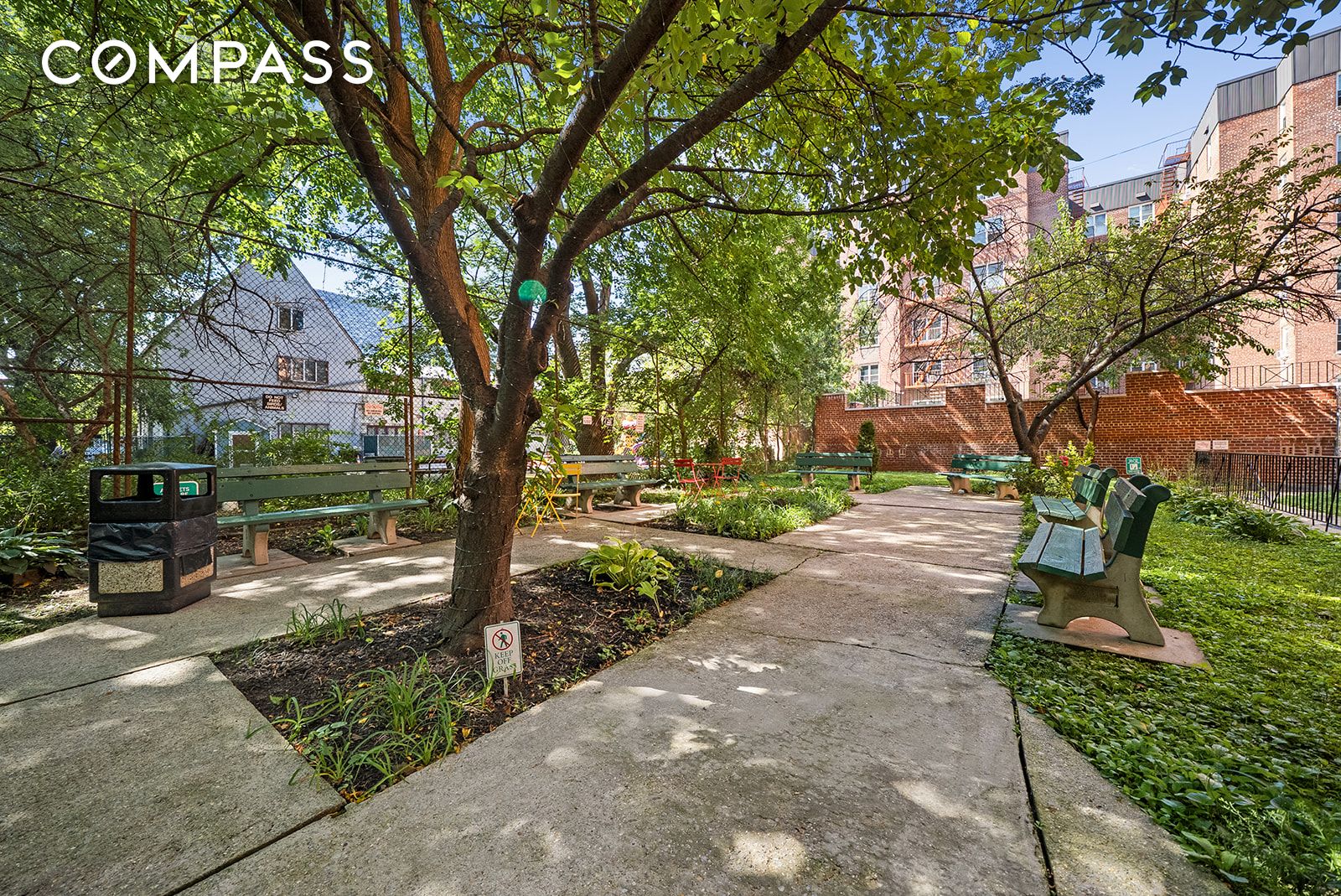 #10 photo, 33-26 82nd Street, クイーンズ区 Jackson Heights , NY 11372