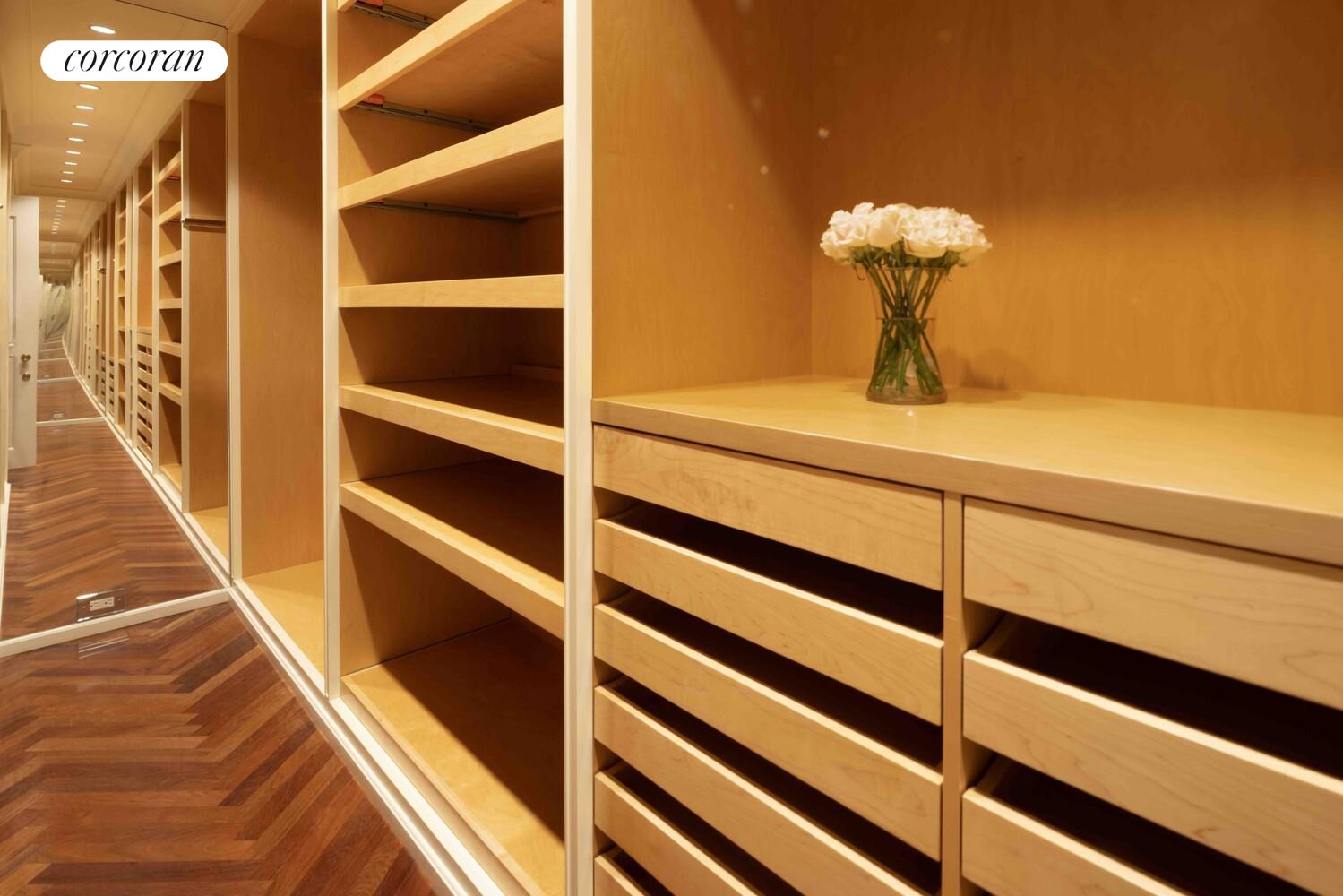 #12 photo, 15 E 69TH Street, マンハッタン Lenox Hill , NY 10021