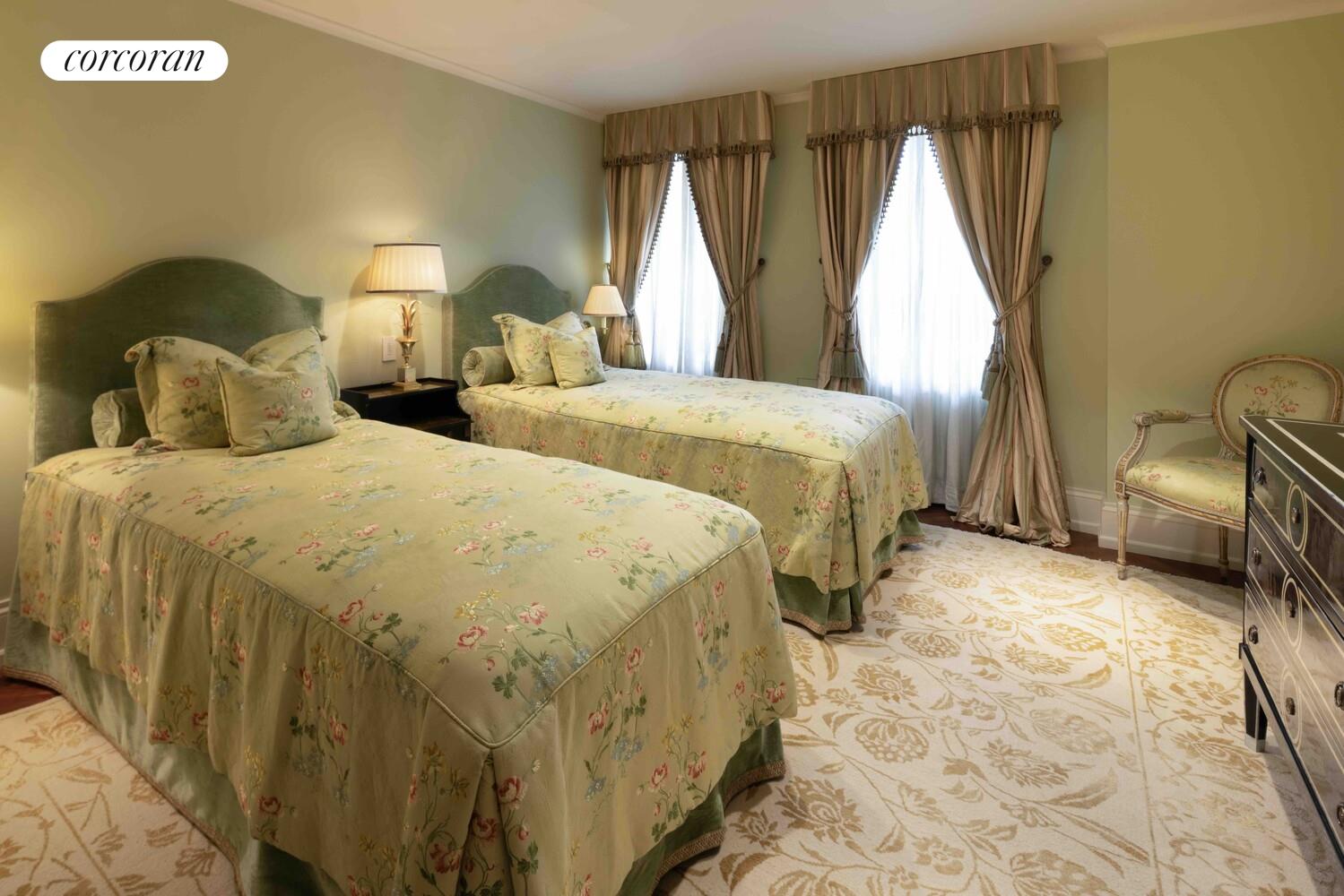 #15 photo, 15 E 69TH Street, マンハッタン Lenox Hill , NY 10021