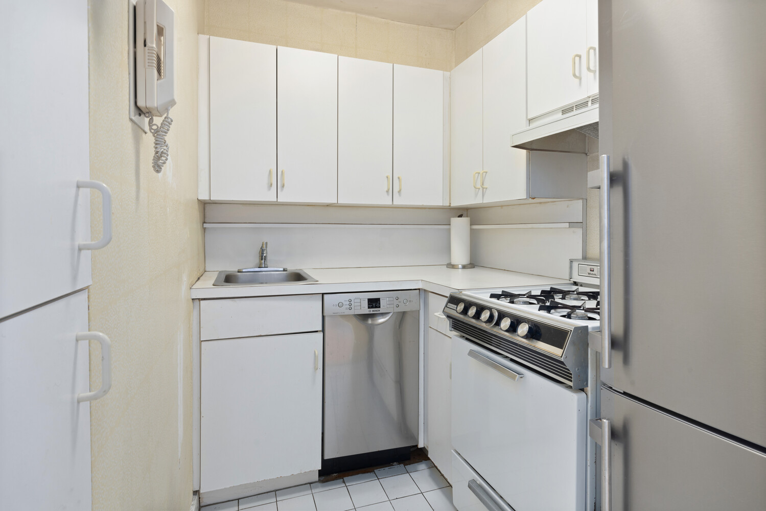 #8 photo, 220 E 67TH Street, Lenox Hill , NY 10065