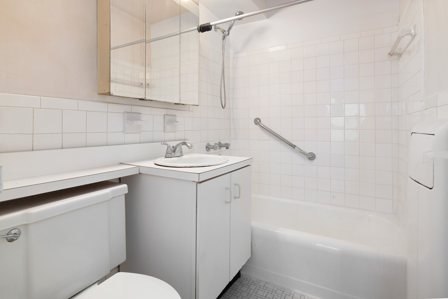 #9 photo, 220 E 67TH Street, Lenox Hill , NY 10065