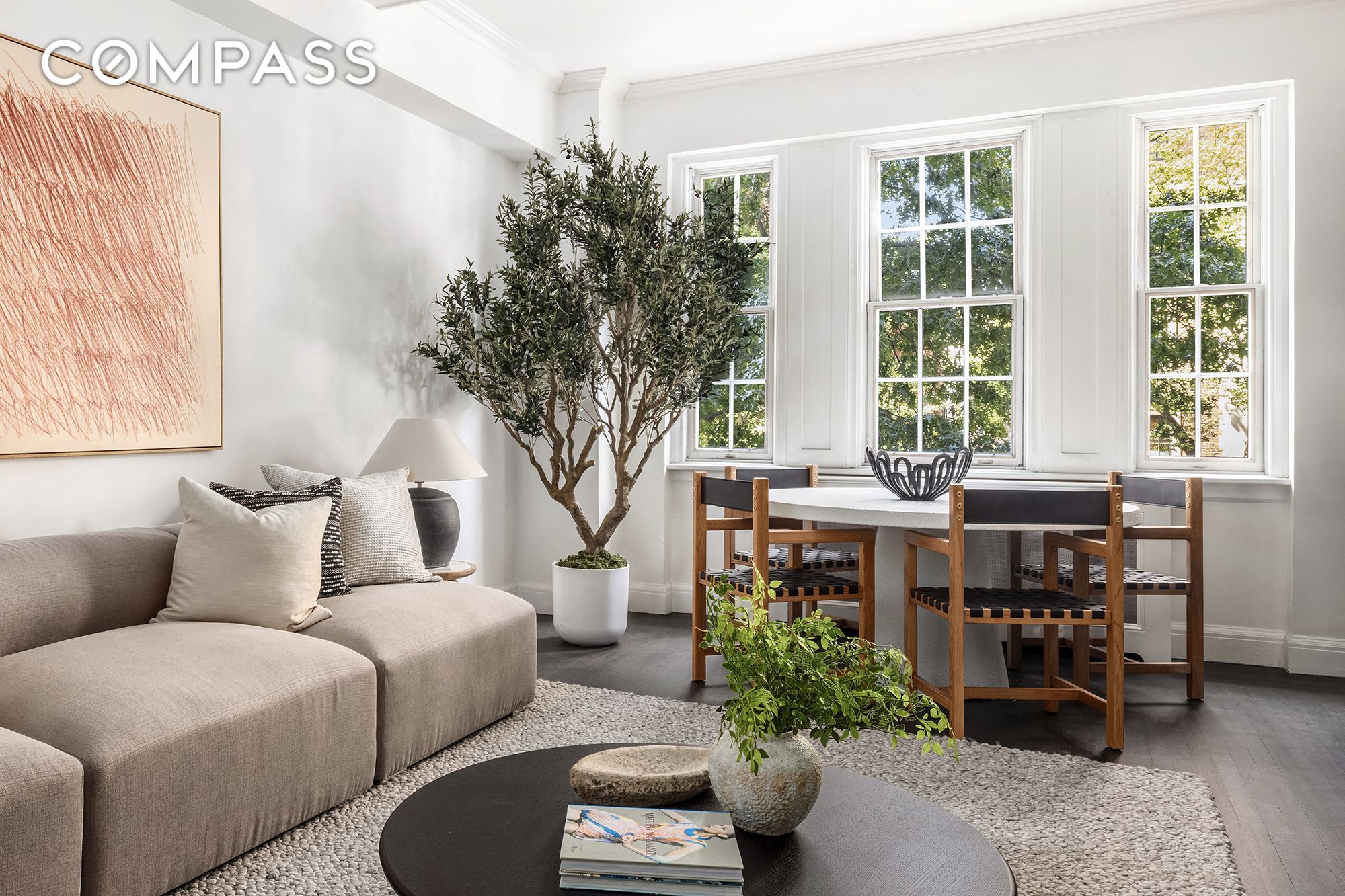 #5 photo, 39 5th Avenue, Greenwich Village , NY 10003