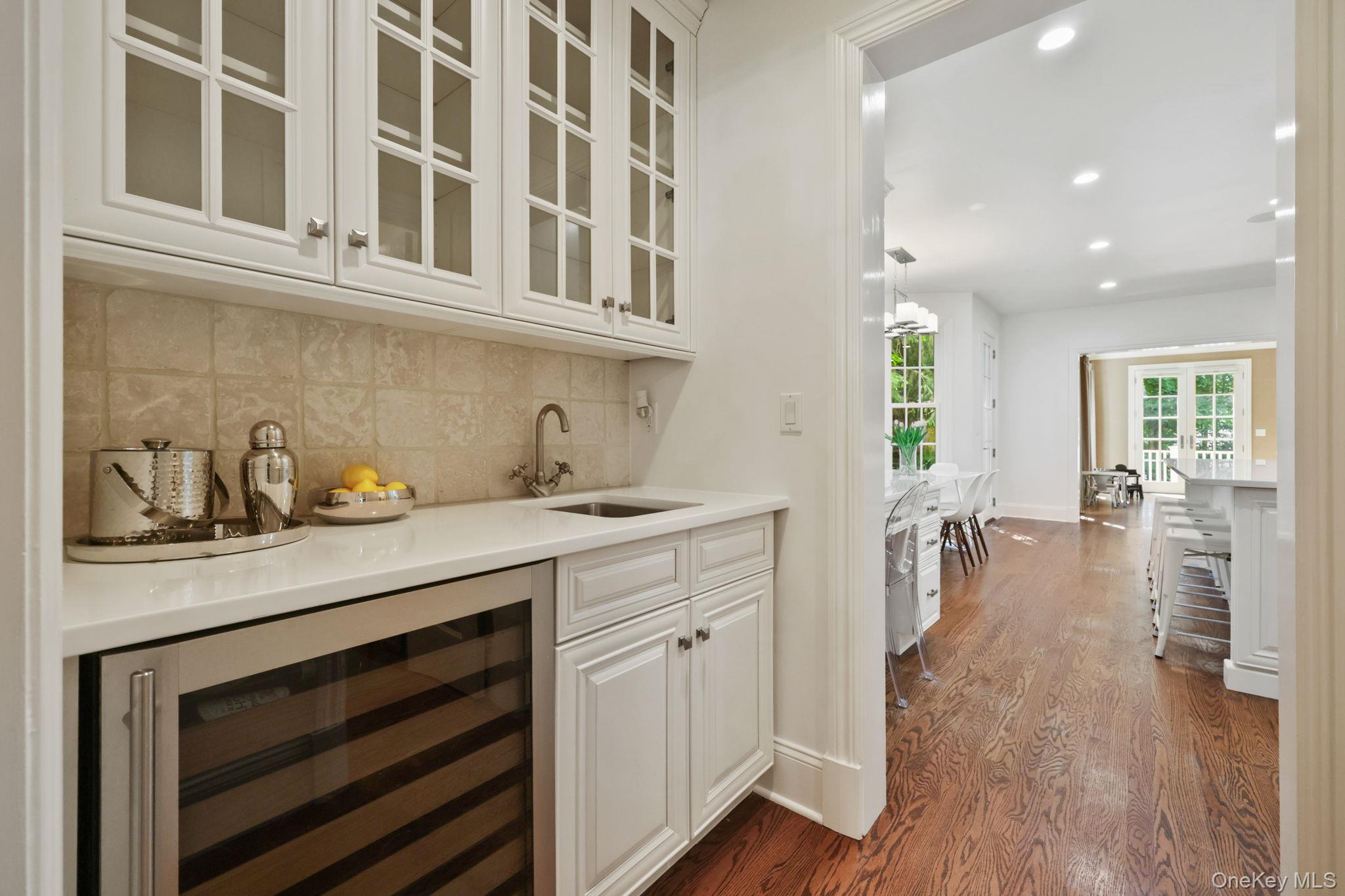 #11 photo, 8 Horseguard Lane, Scarsdale , NY 10583