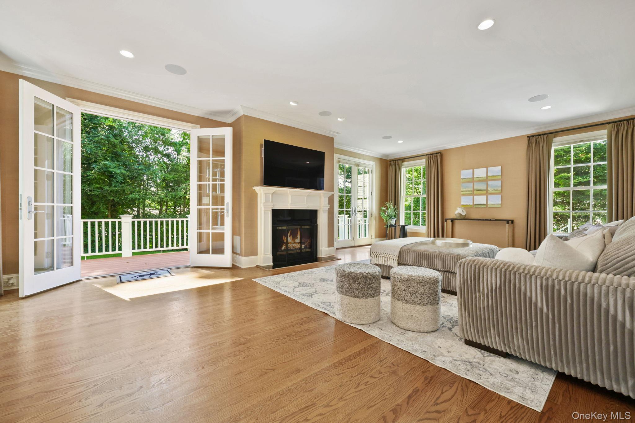 #12 photo, 8 Horseguard Lane, Scarsdale , NY 10583