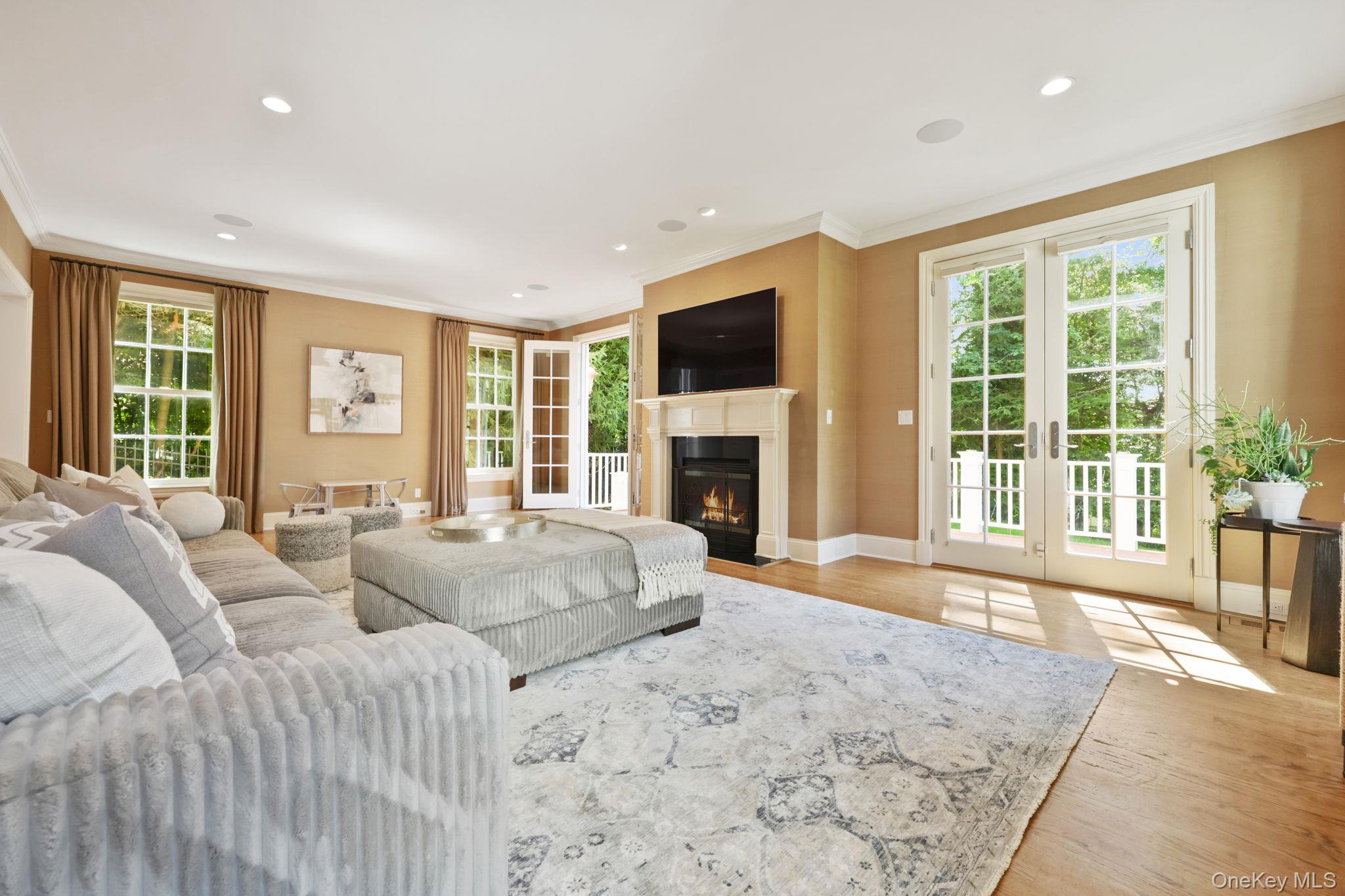 #13 photo, 8 Horseguard Lane, Scarsdale , NY 10583