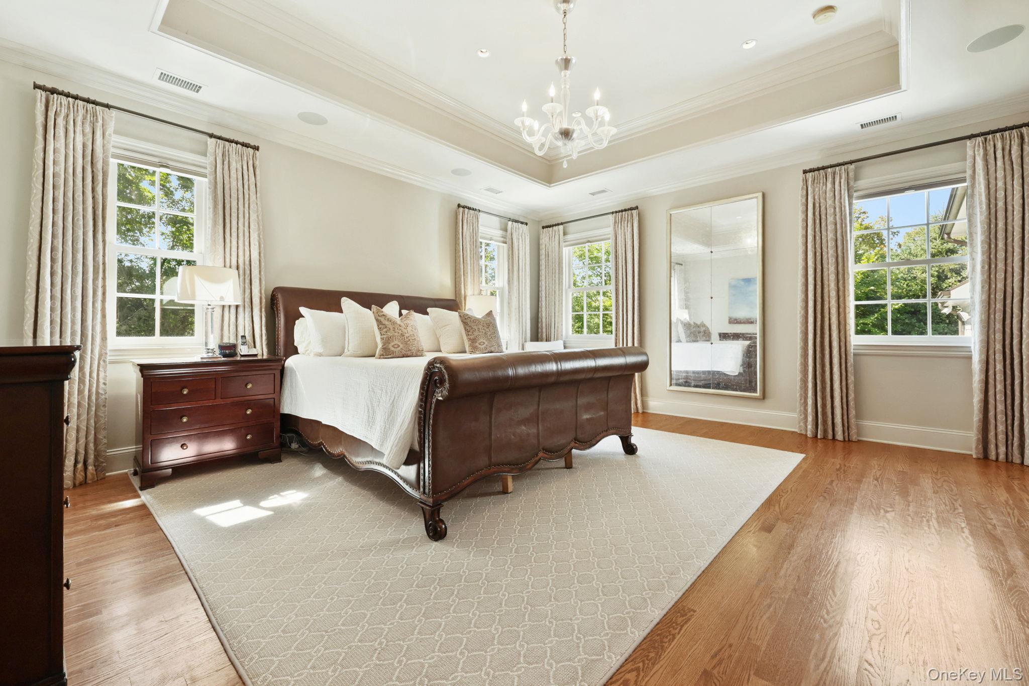 #15 photo, 8 Horseguard Lane, Scarsdale , NY 10583