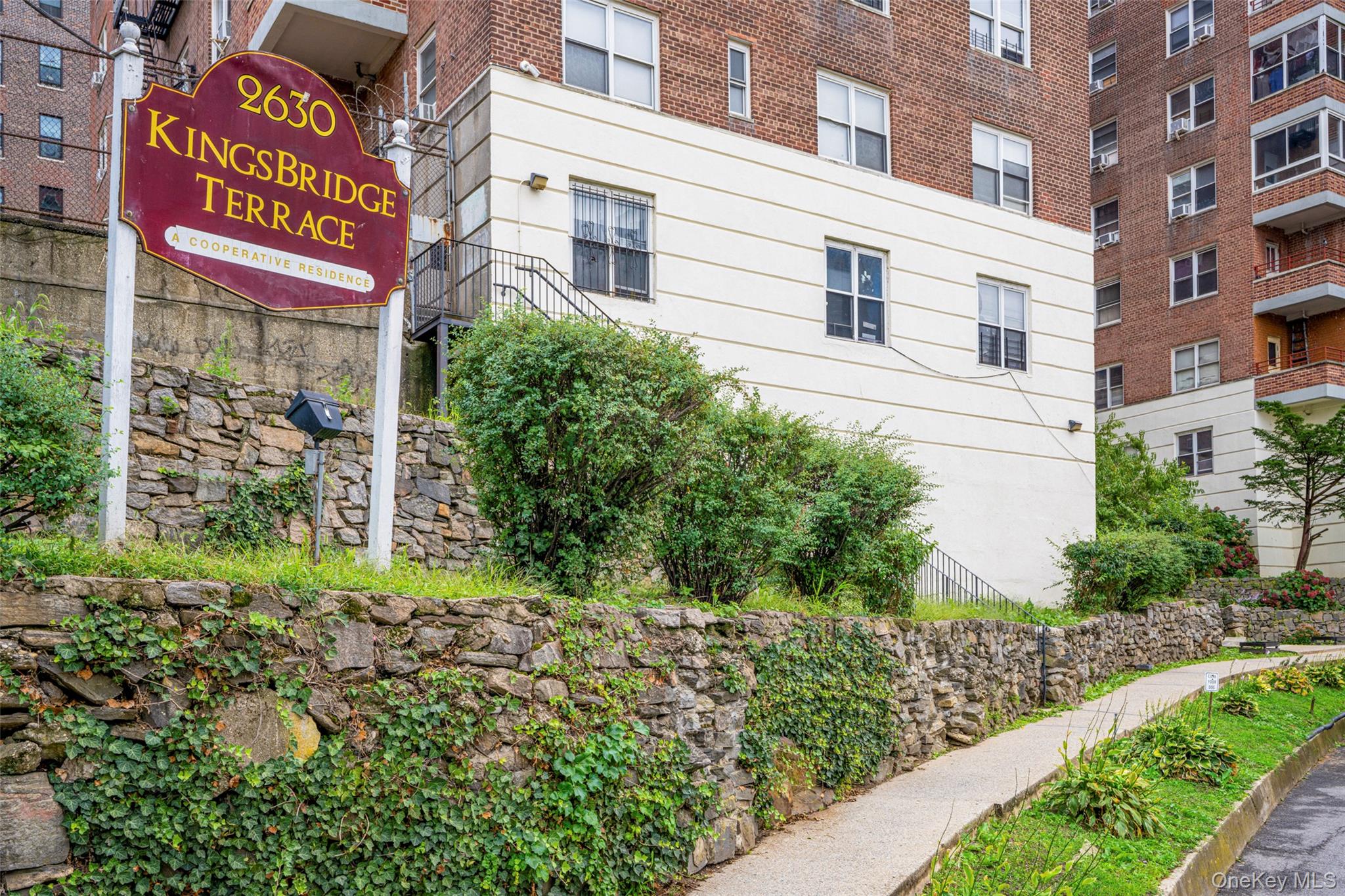 #1 photo, 2630 Kingsbridge Terrace, Bronx , NY 10463