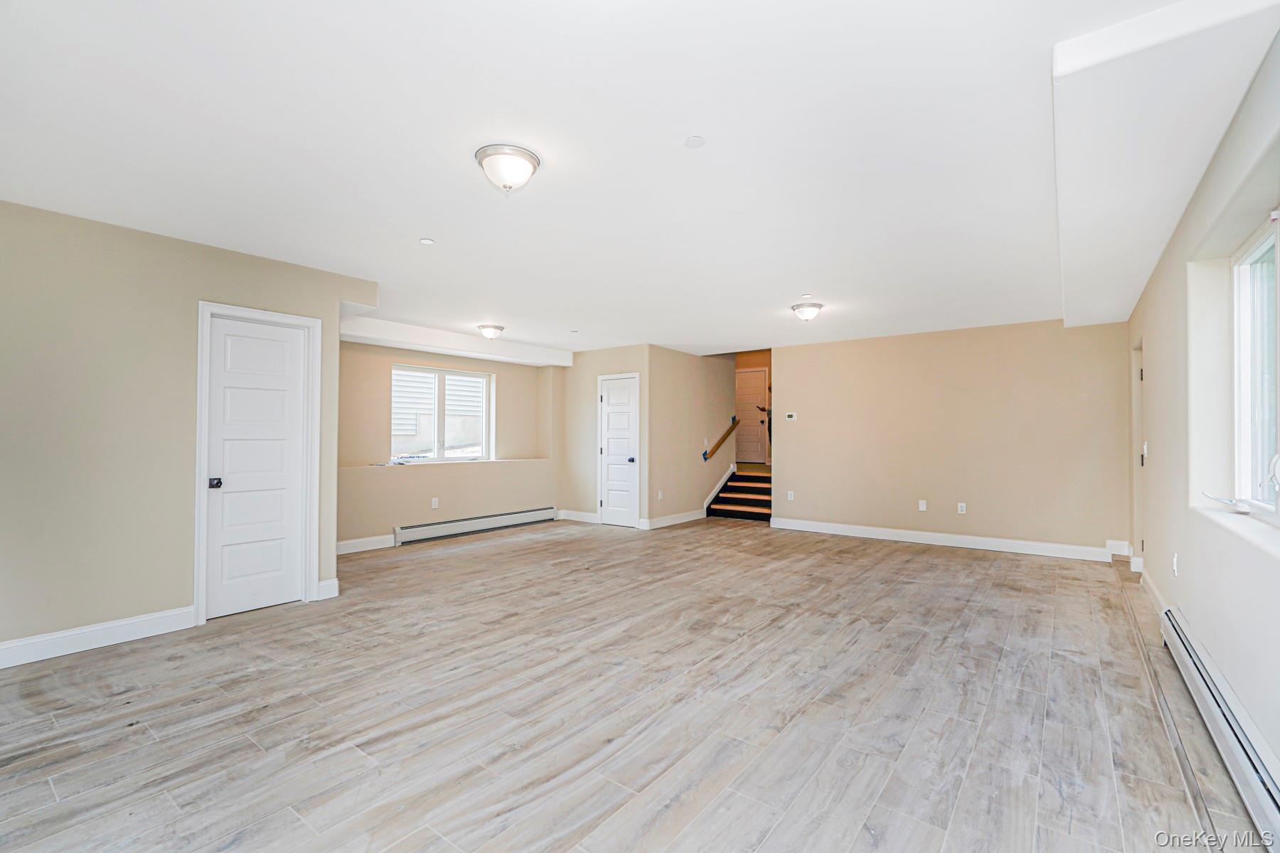 #14 photo, 19 Glenwood Avenue, スタテンアイランド Staten Island , NY 10301