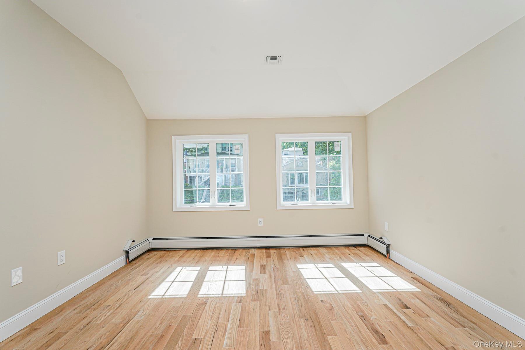 #20 photo, 19 Glenwood Avenue, スタテンアイランド Staten Island , NY 10301