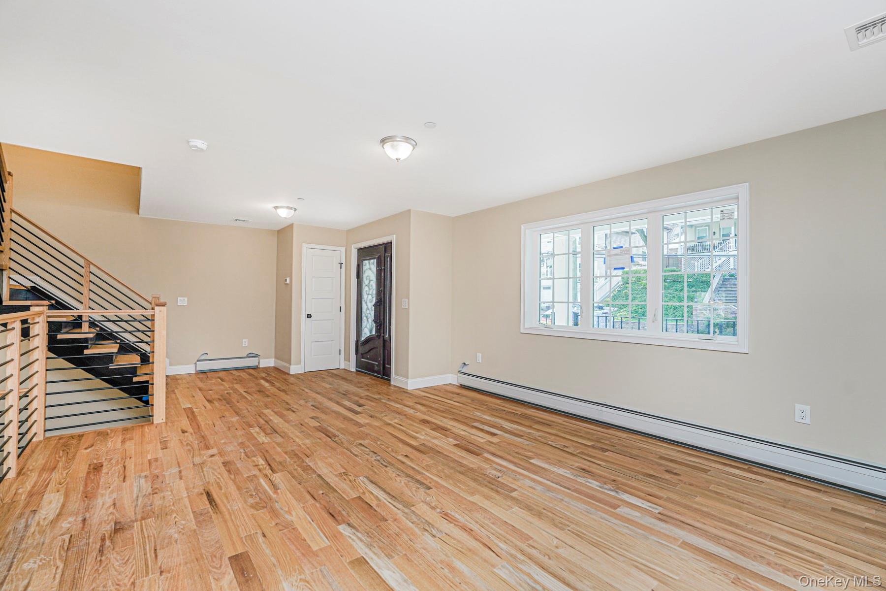 #9 photo, 19 Glenwood Avenue, スタテンアイランド Staten Island , NY 10301