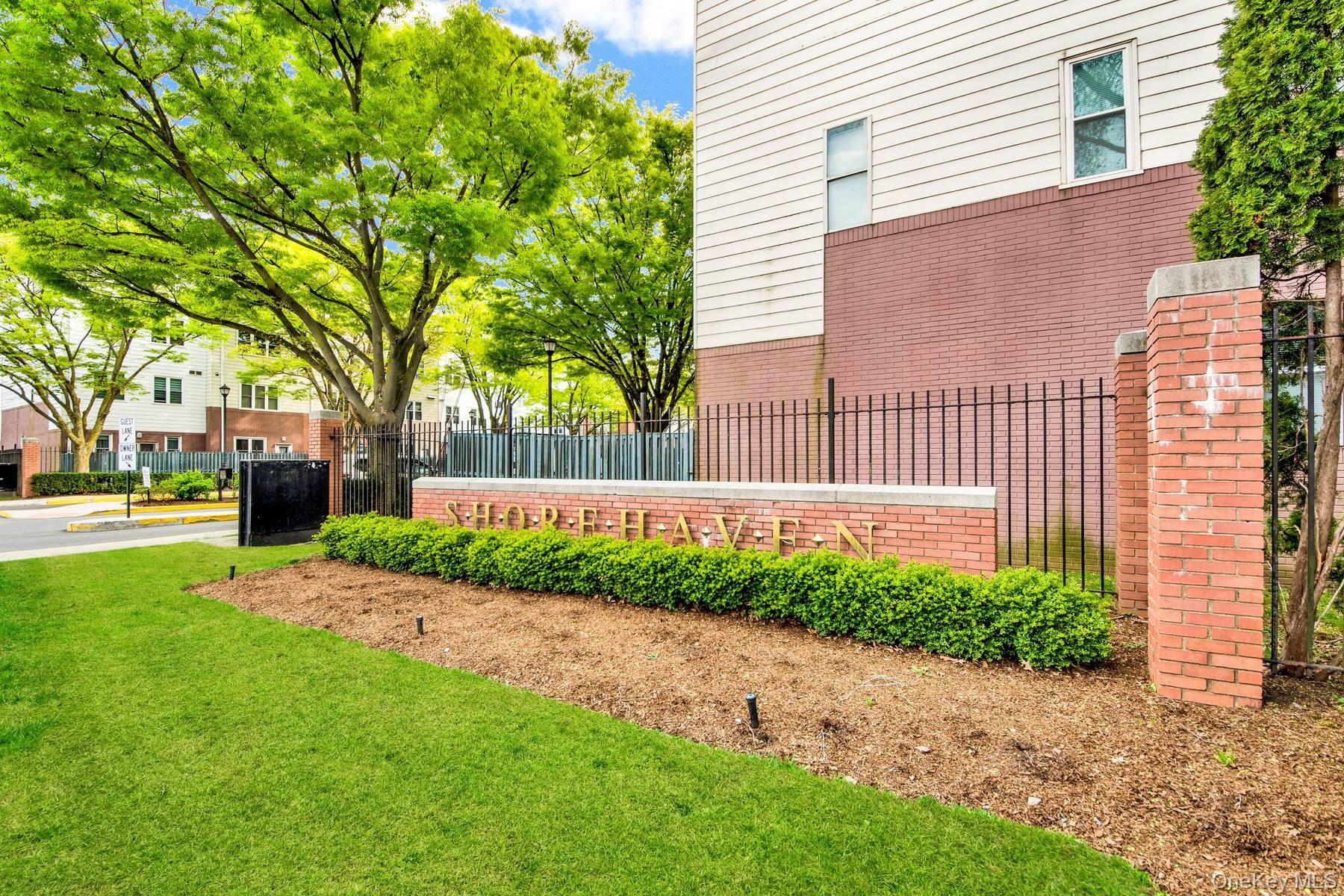 #2 photo, 114 Beacon Lane, Bronx , NY 10473