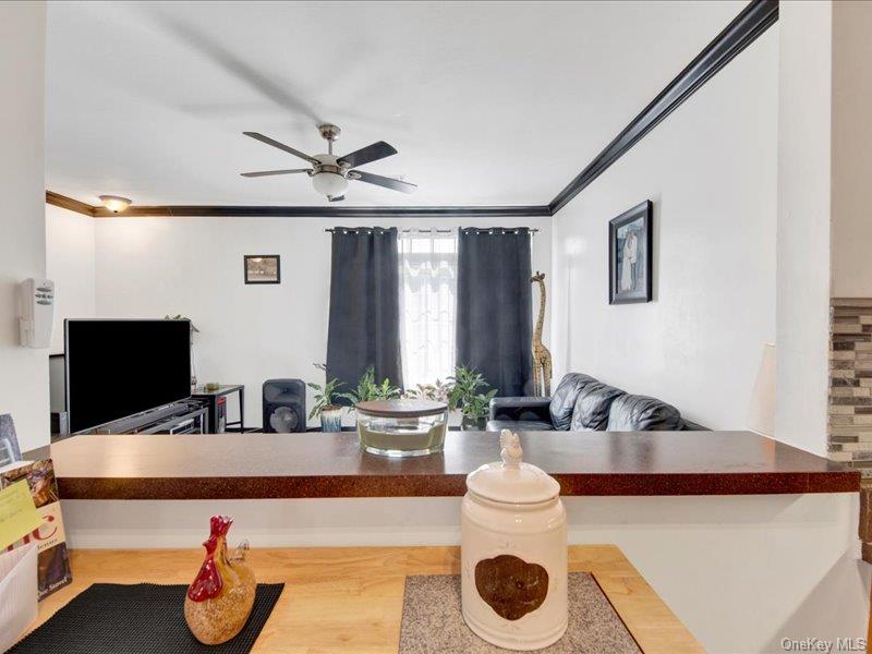 #20 photo, 114 Beacon Lane, Bronx , NY 10473