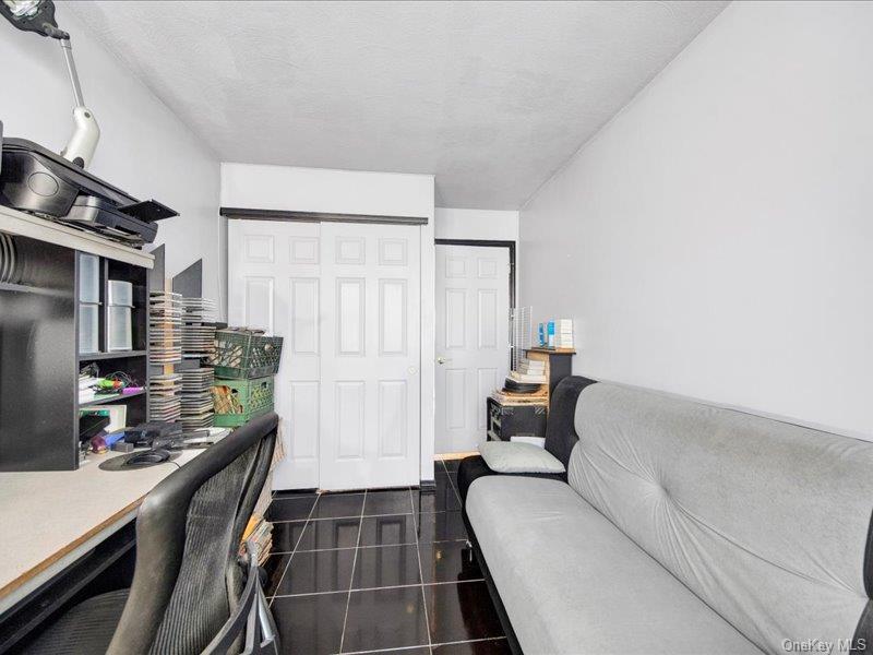 #8 photo, 114 Beacon Lane, Bronx , NY 10473