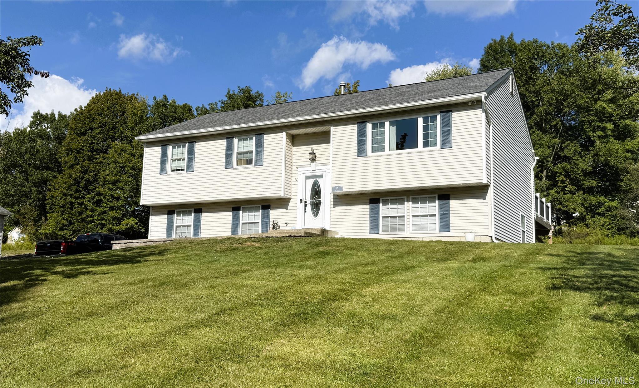 #1 photo, 12 Yale Drive, 纽约州 Highland Mills , NY 10930