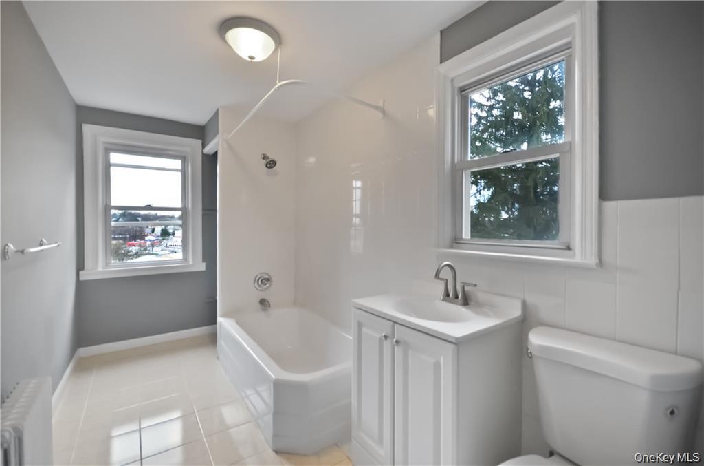 #7 photo, 234 Edwards Place, Yonkers , NY 10703