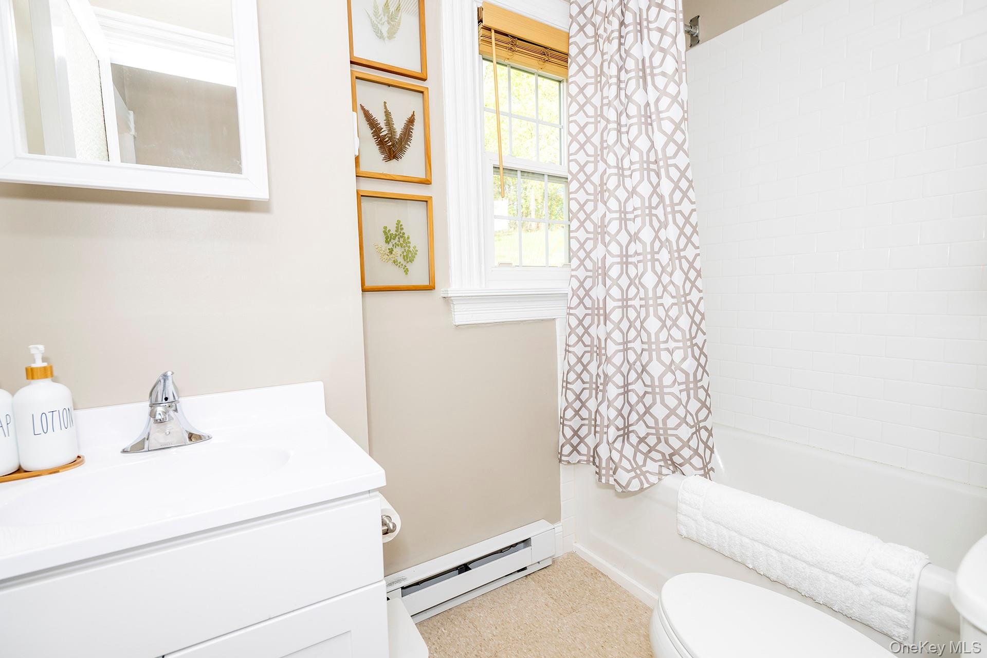 #11 photo, 3212 Franklin Avenue, Millbrook , NY 12545