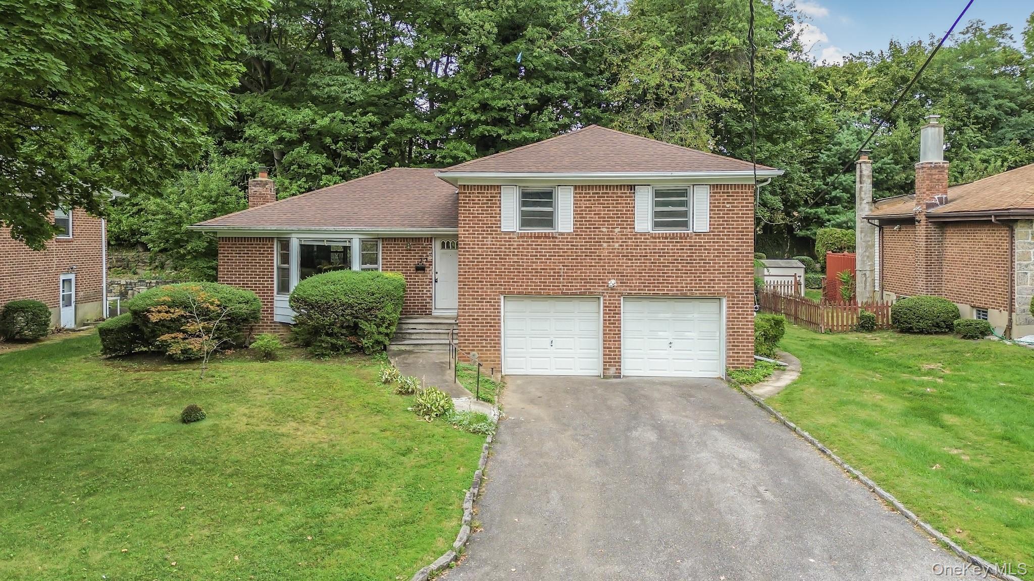 #1 photo, 33 Eisenhower Drive, Yonkers , NY 10710