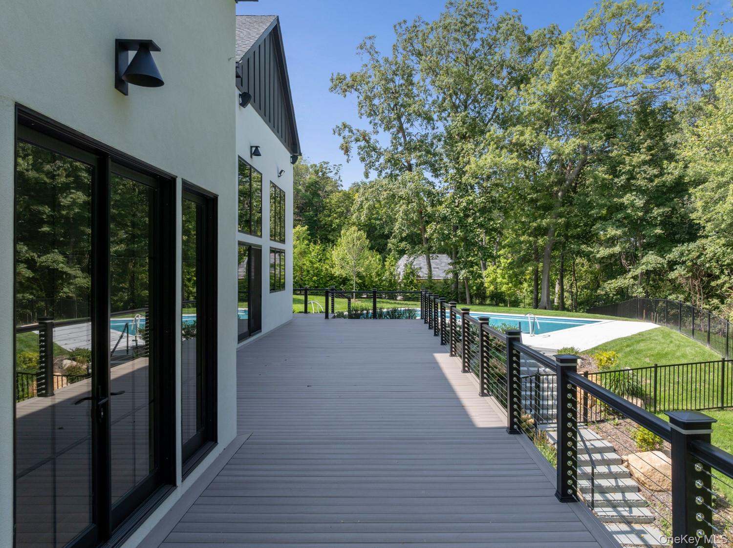 #12 photo, 28 Earle Drive, ナッソー郡 Muttontown , NY 11791