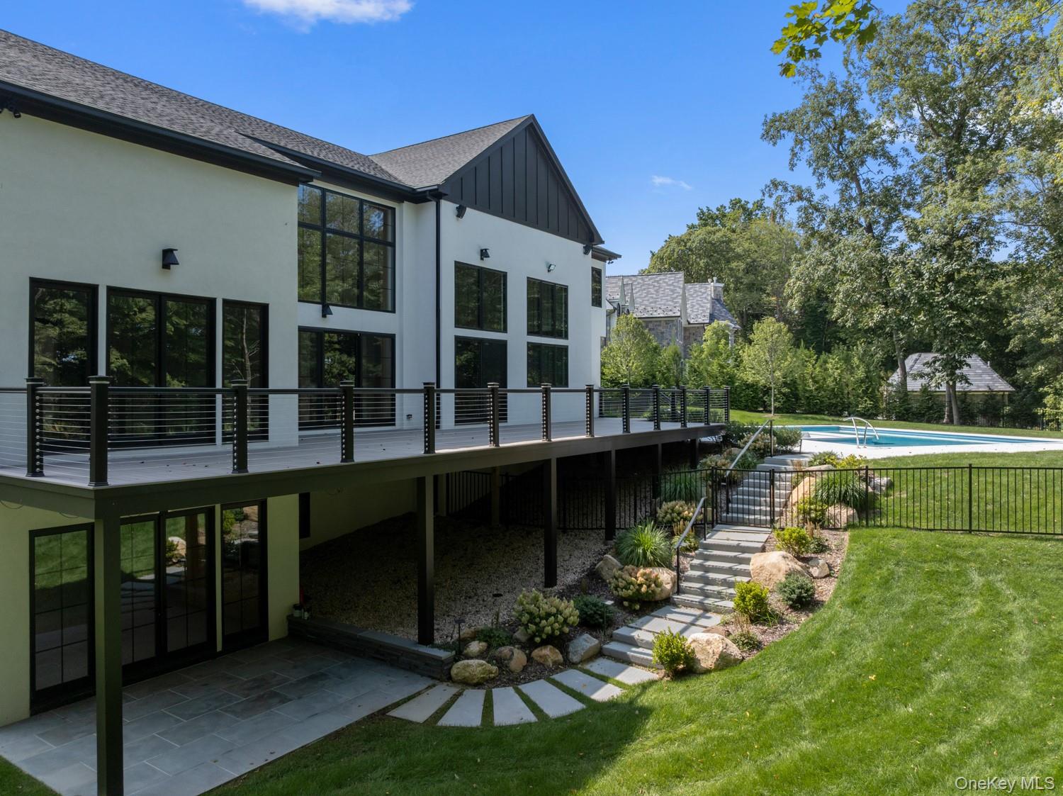 #15 photo, 28 Earle Drive, ナッソー郡 Muttontown , NY 11791