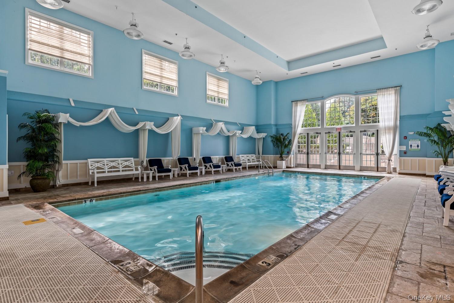 #17 photo, 28 Earle Drive, ナッソー郡 Muttontown , NY 11791