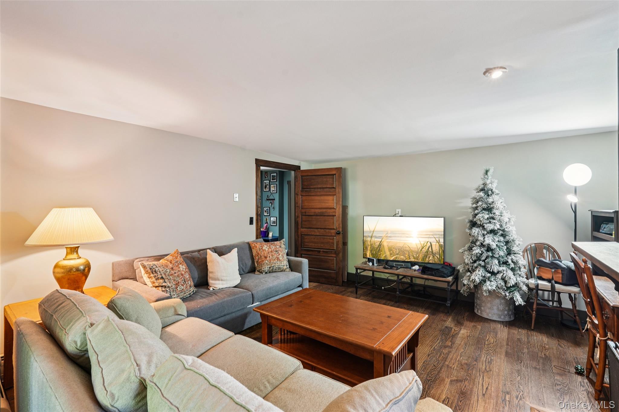 #19 photo, 51 Laurel Road, New City , NY 10956